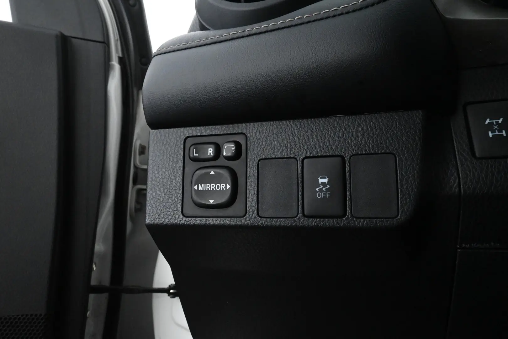 Car Image - 1XOsB2JFTyRvVx9mcamr8T