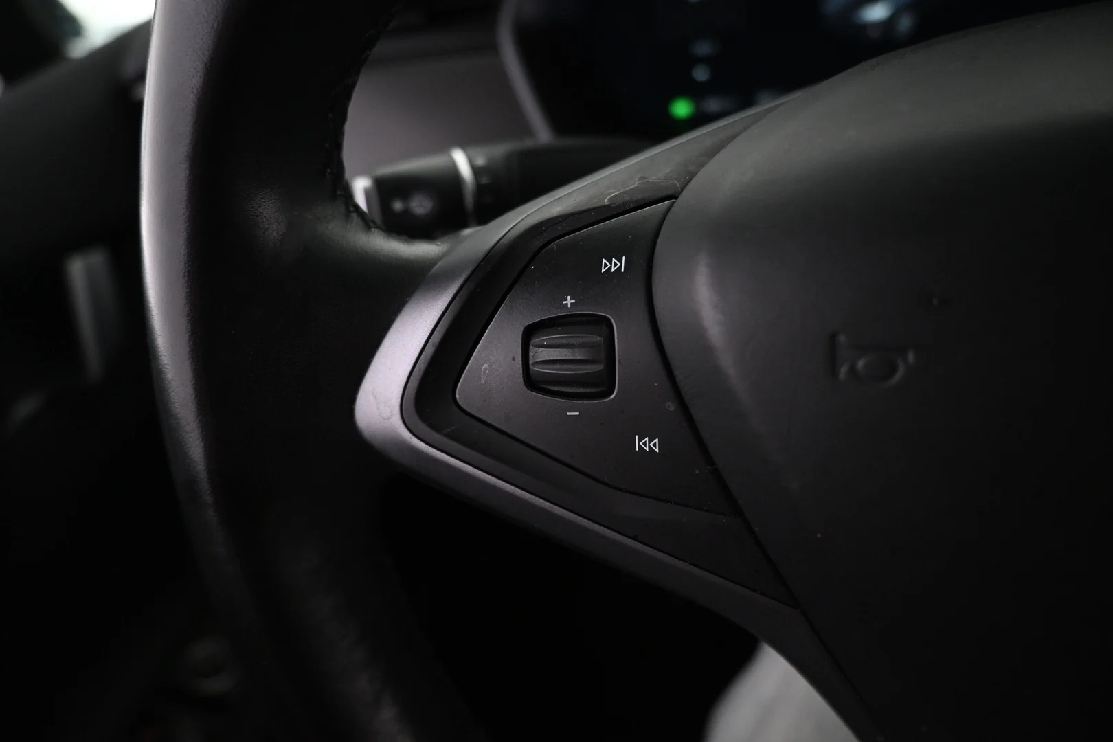 Car Image - 6uveWNCzllQ6RQEQJyMjK3
