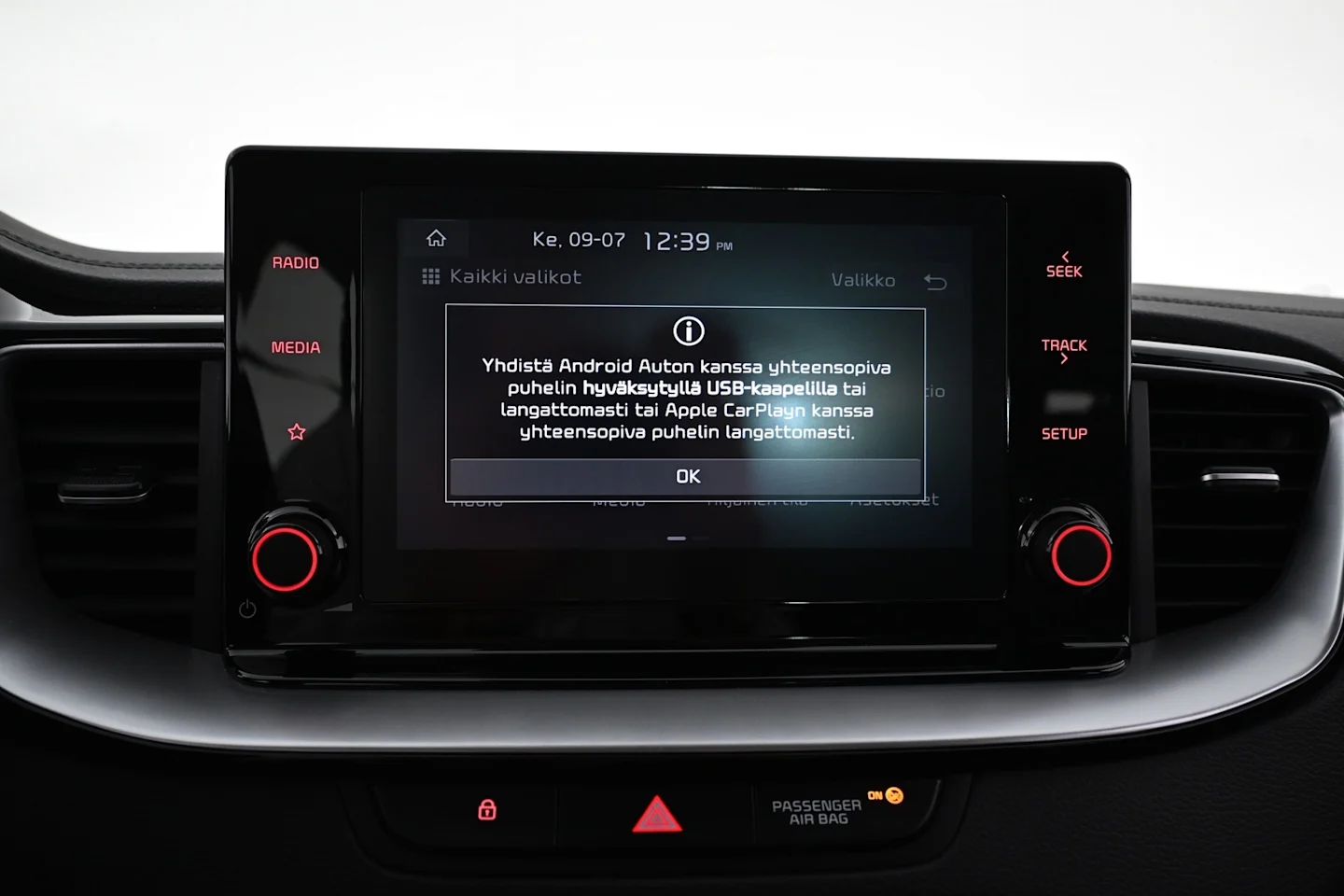 Car Image - 6CXOWXGBLV9FeXclluguZ6