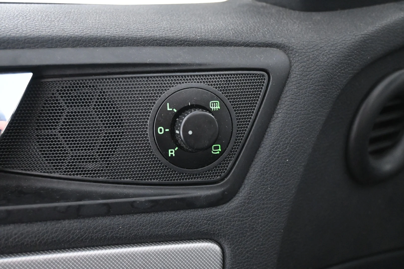 Car Image - 7F6NBdMk7TtO2vuyHZ6TwM