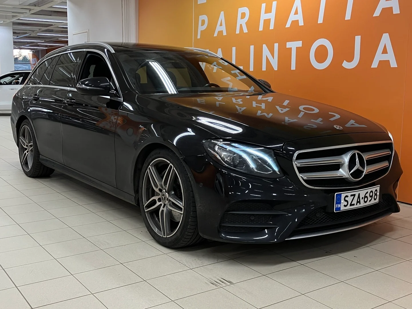 Car Image - 30fm5dM9F3sJ7vHKXVP5Aa