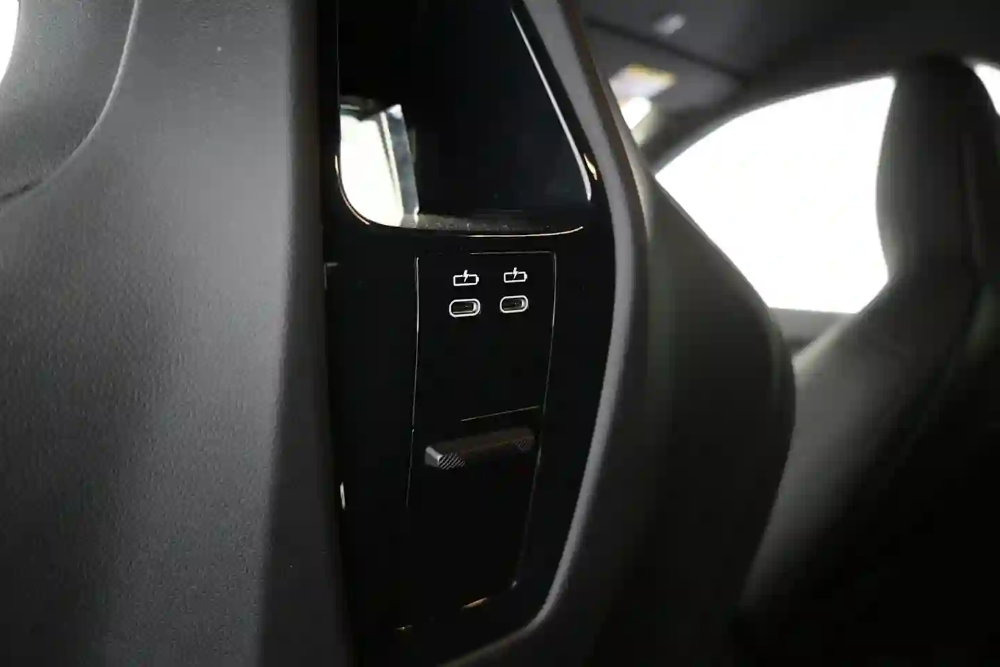 Car Image - 3z4kraPAMUMdFH9uow2ODB