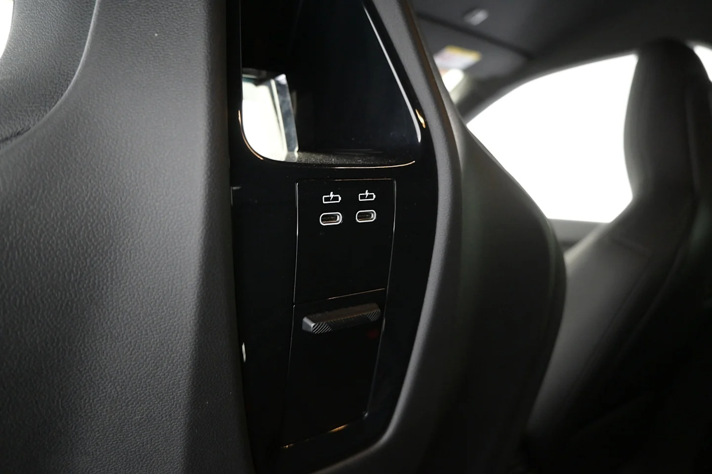 Car Image - 3z4kraPAMUMdFH9uow2ODB