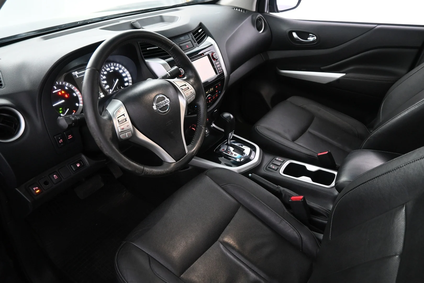 Car Image - Ox5wyL46lNsxcHFbN6mFx