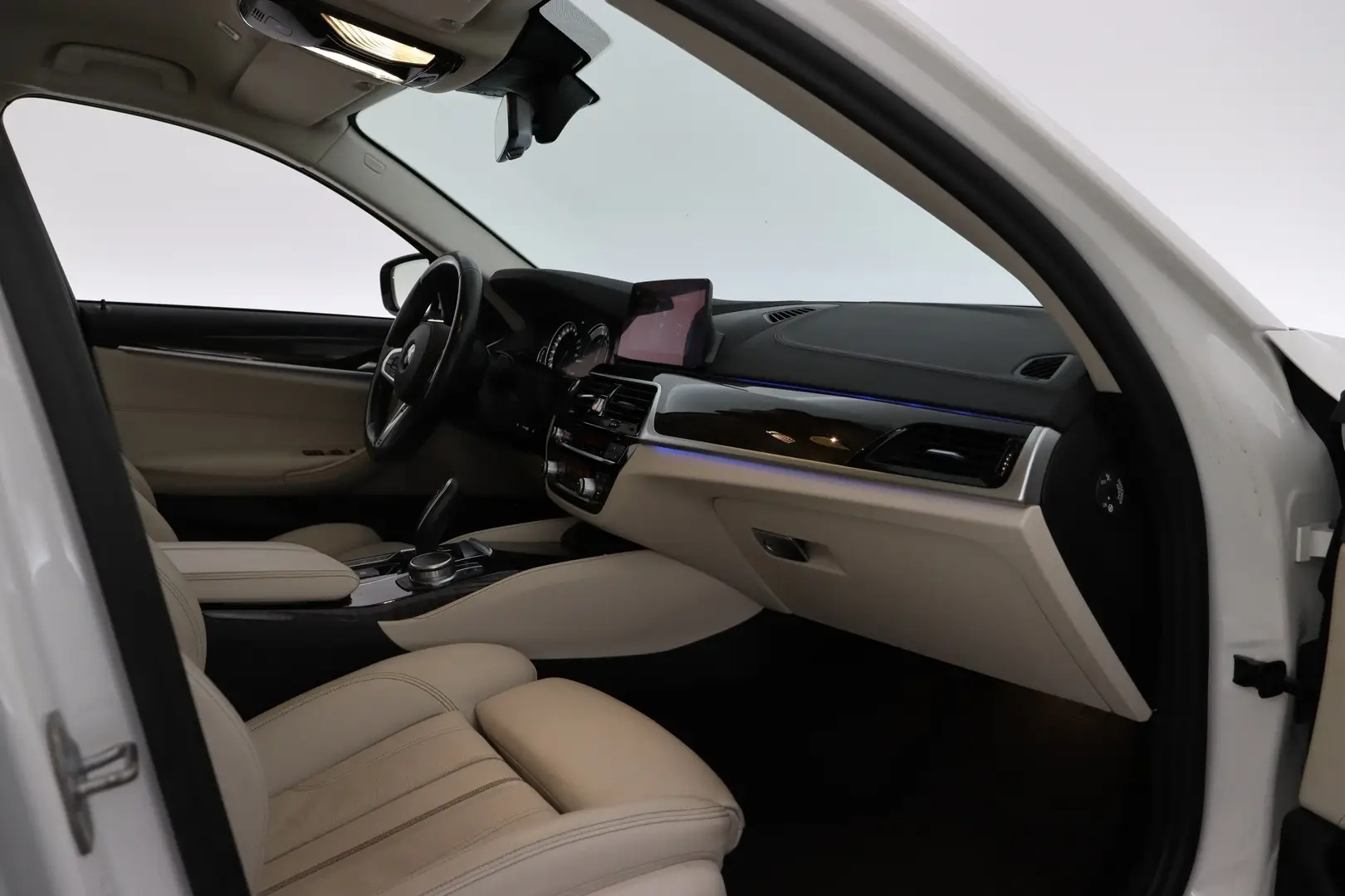 Car Image - 7BtRW2m3EaS2XKuahvxfXh