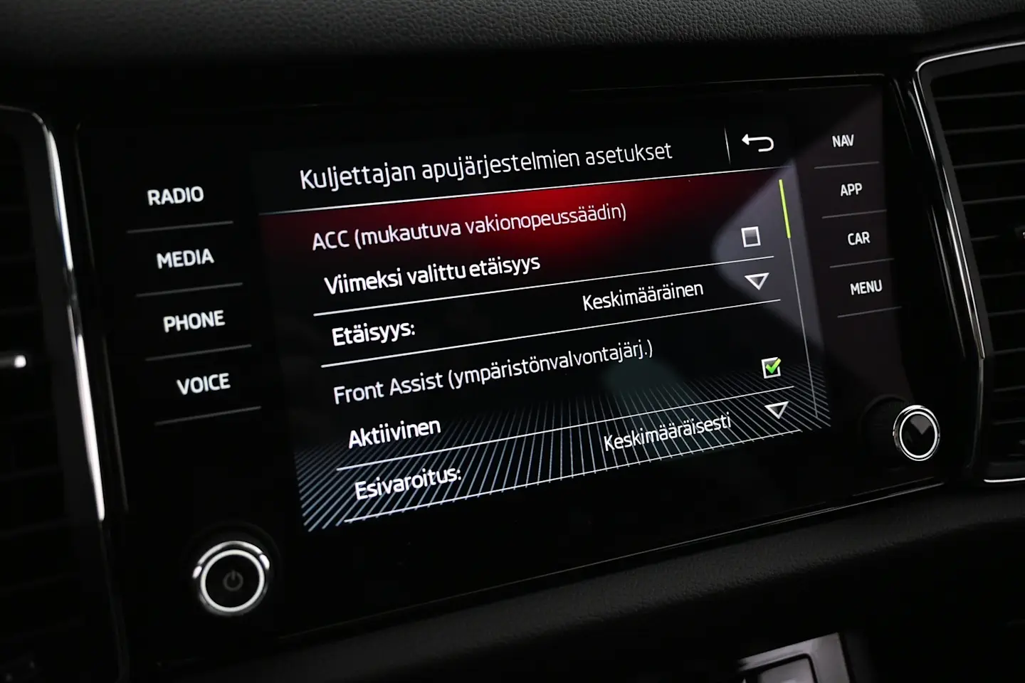 Car Image - 5awWrUO03SXYfw9SkFBndF