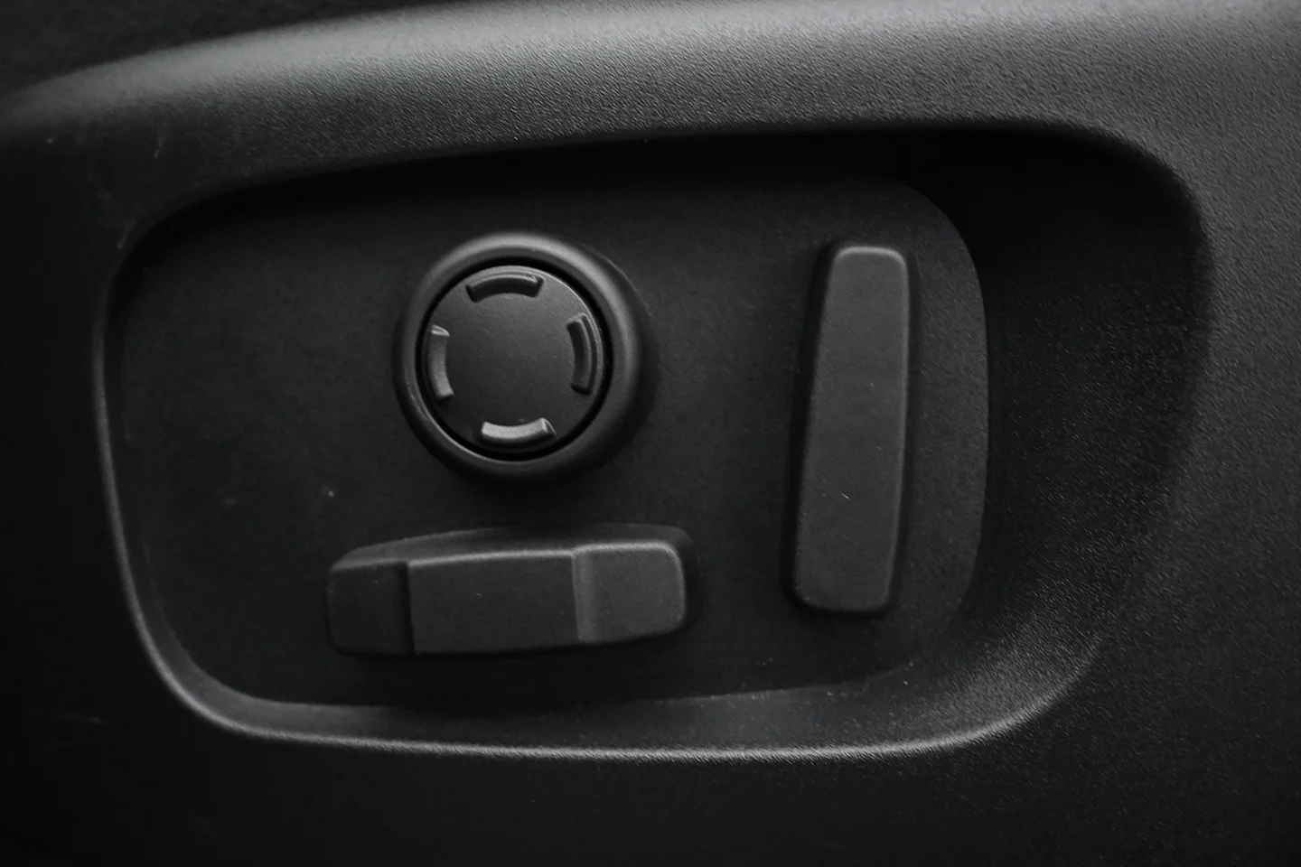 Car Image - 5Yqj8wTdV10UjcqJ42Wob0