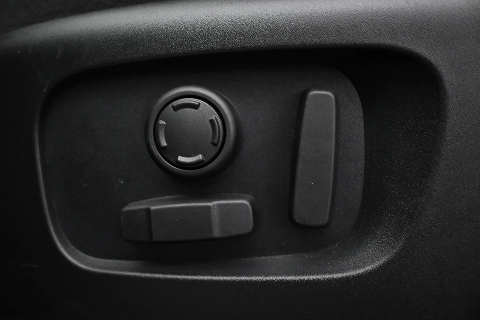 Car Image - 5Yqj8wTdV10UjcqJ42Wob0