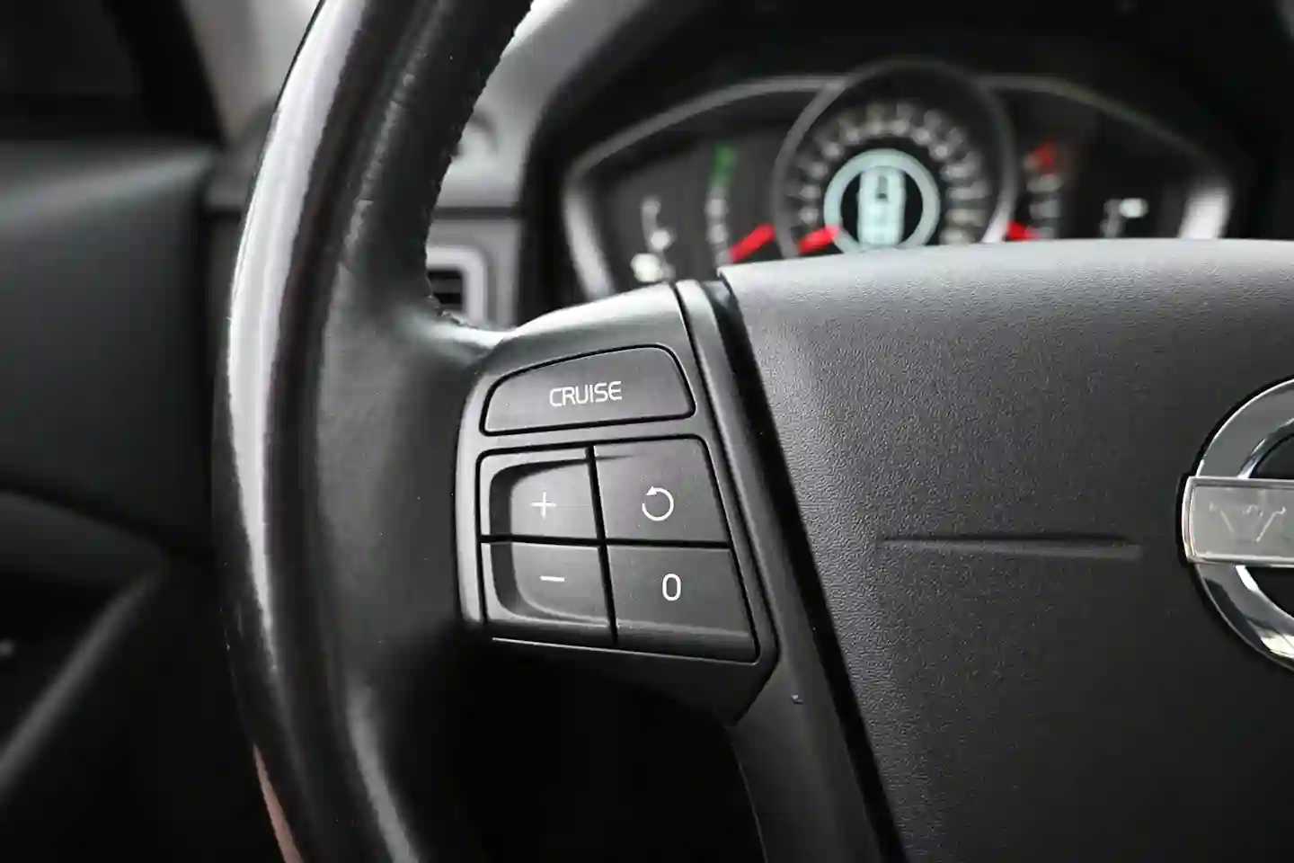 Car Image - 4V5BQhhqlZq6hvGB2rKl1I