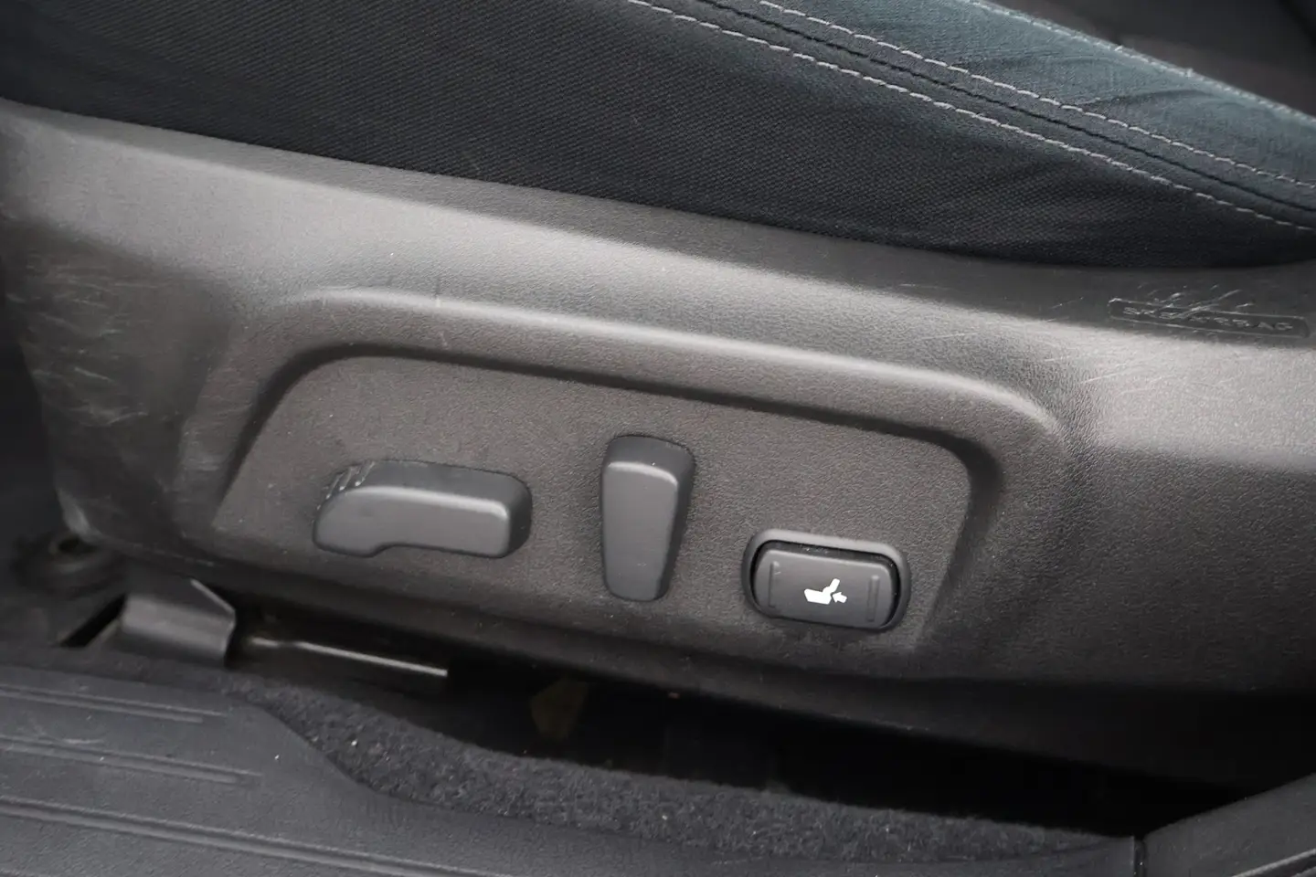 Car Image - 1YqIlmBf19Z0kYmFWwnVRl