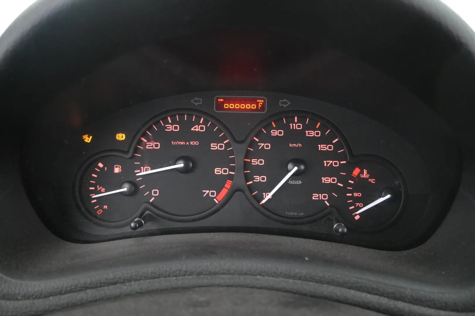 Car Image - yrDOatg1eYospqfY0FkOf