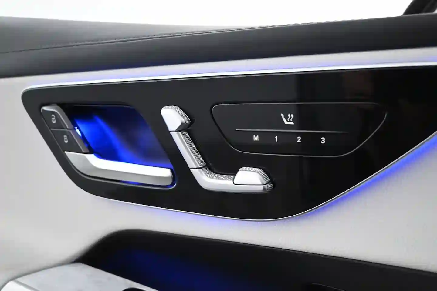 Car Image - 5MjYiR5HuNuoAxjdmQeTFF