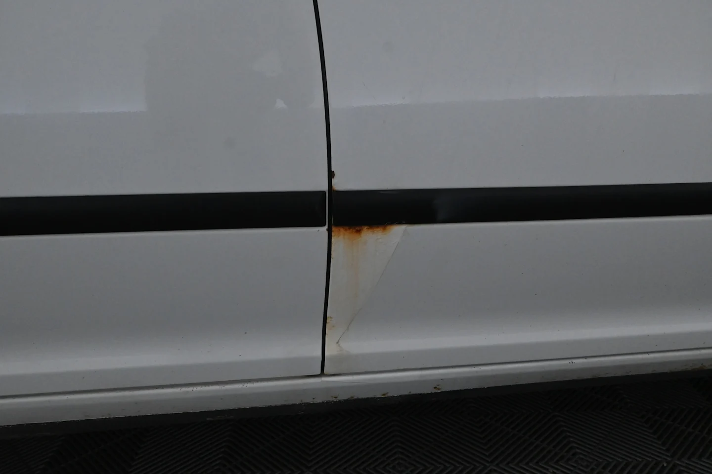 Car Image - 3AEKNisSo0Df0rKN8QrDnu