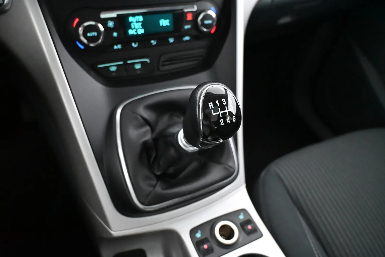 Car Image - 7BR2wxNDsL0M02rDS8i3Hw