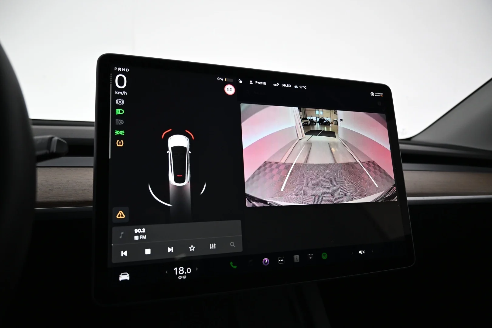 Car Image - 1OYxYjiEgQfl61nP1lNDYH