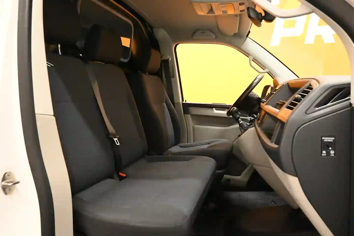 Car Image - 4yFRYSTZel33qYR2yWZezb