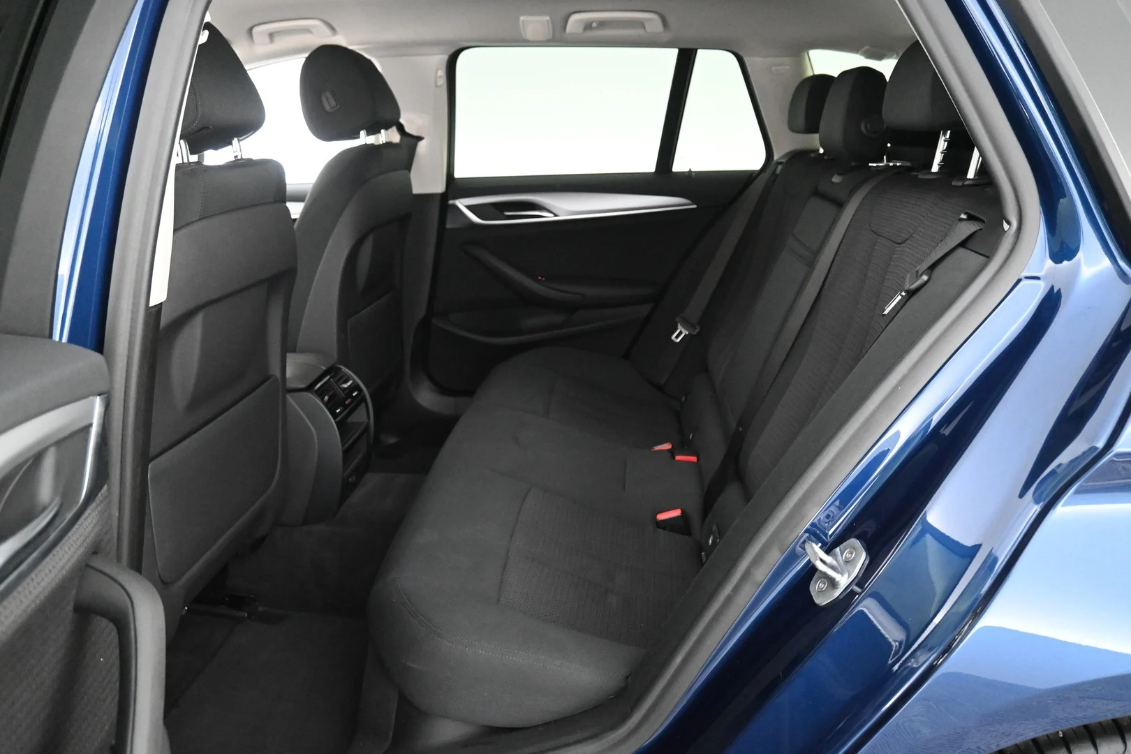 Car Image - 7rmlrLK2kn1SZKMtdeJ08A