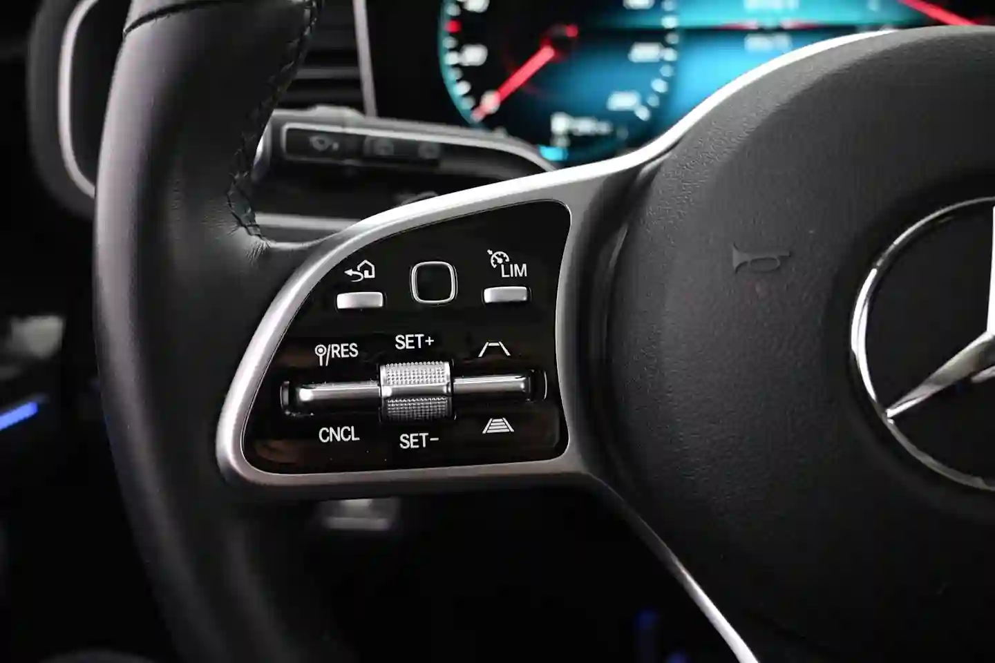 Car Image - 2kfToUqBYUsdzcRQshvHbo