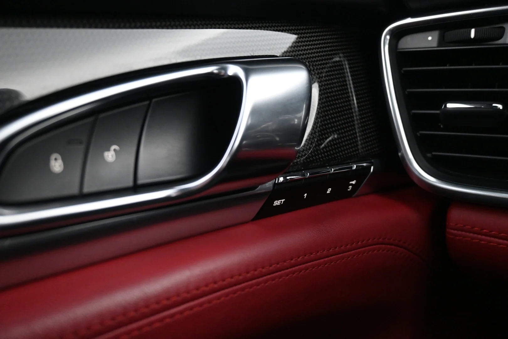 Car Image - Ds2sCAwNELaAGqCd0rPs5