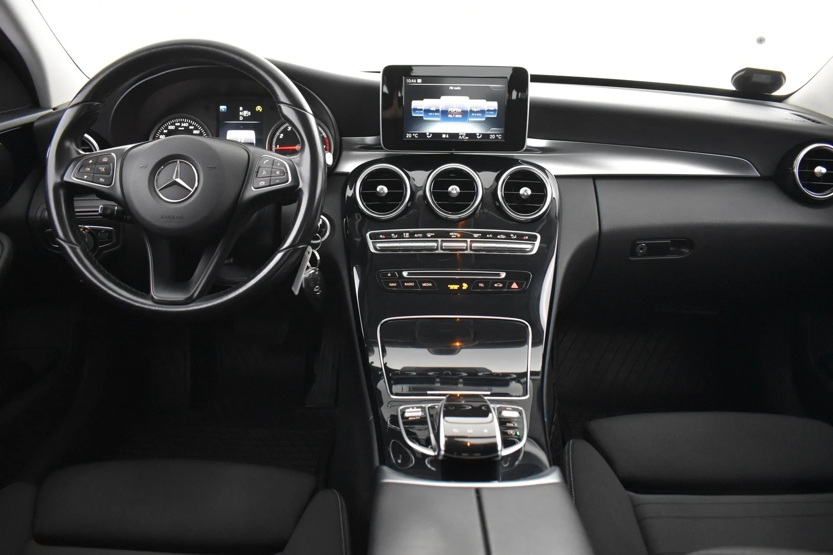 Car Image - 5zXV0ftXn8tpbfGHPld6o7