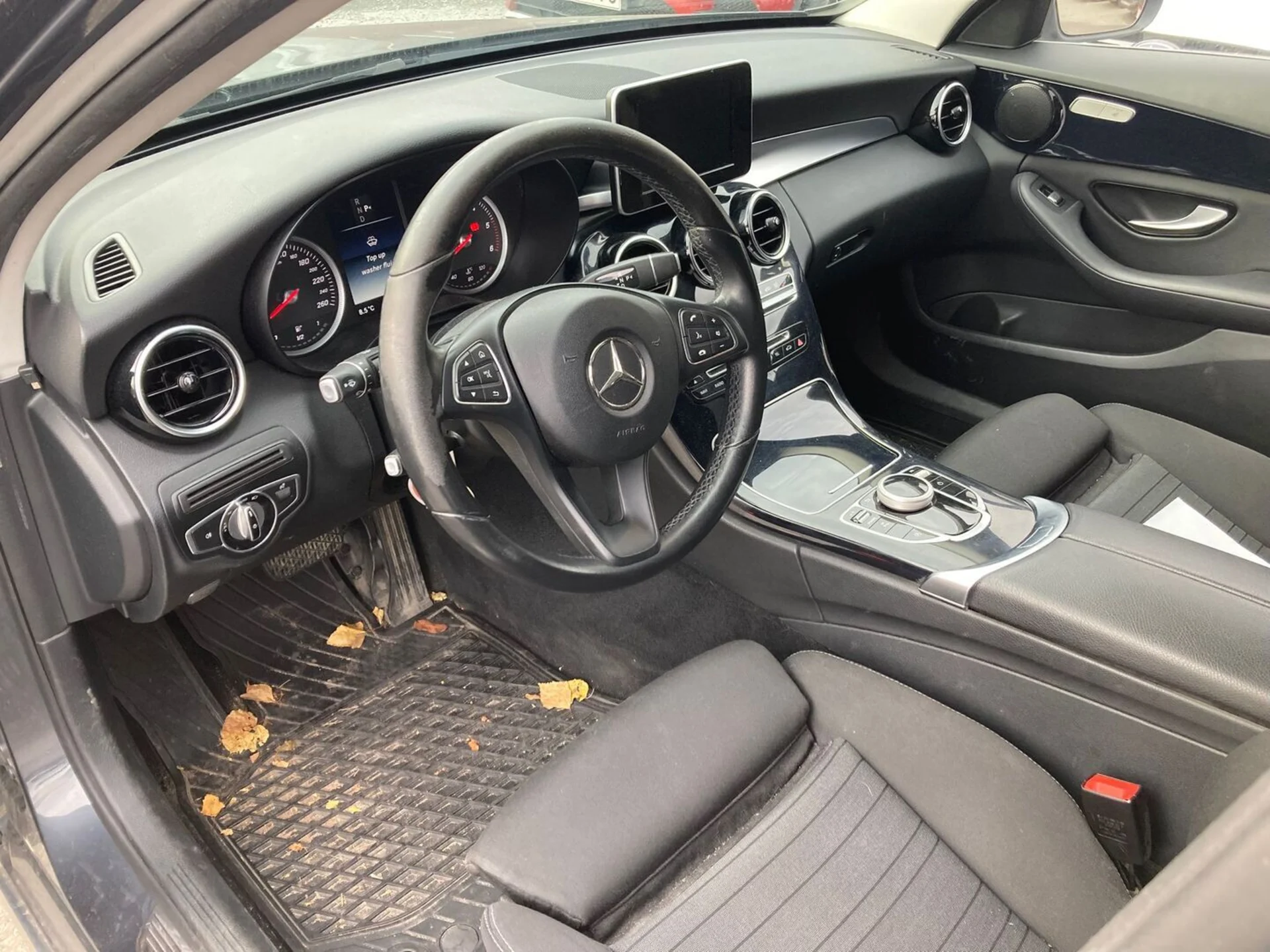 Car Image - 1IwDf1vEJaACkYZWS9Mbn0