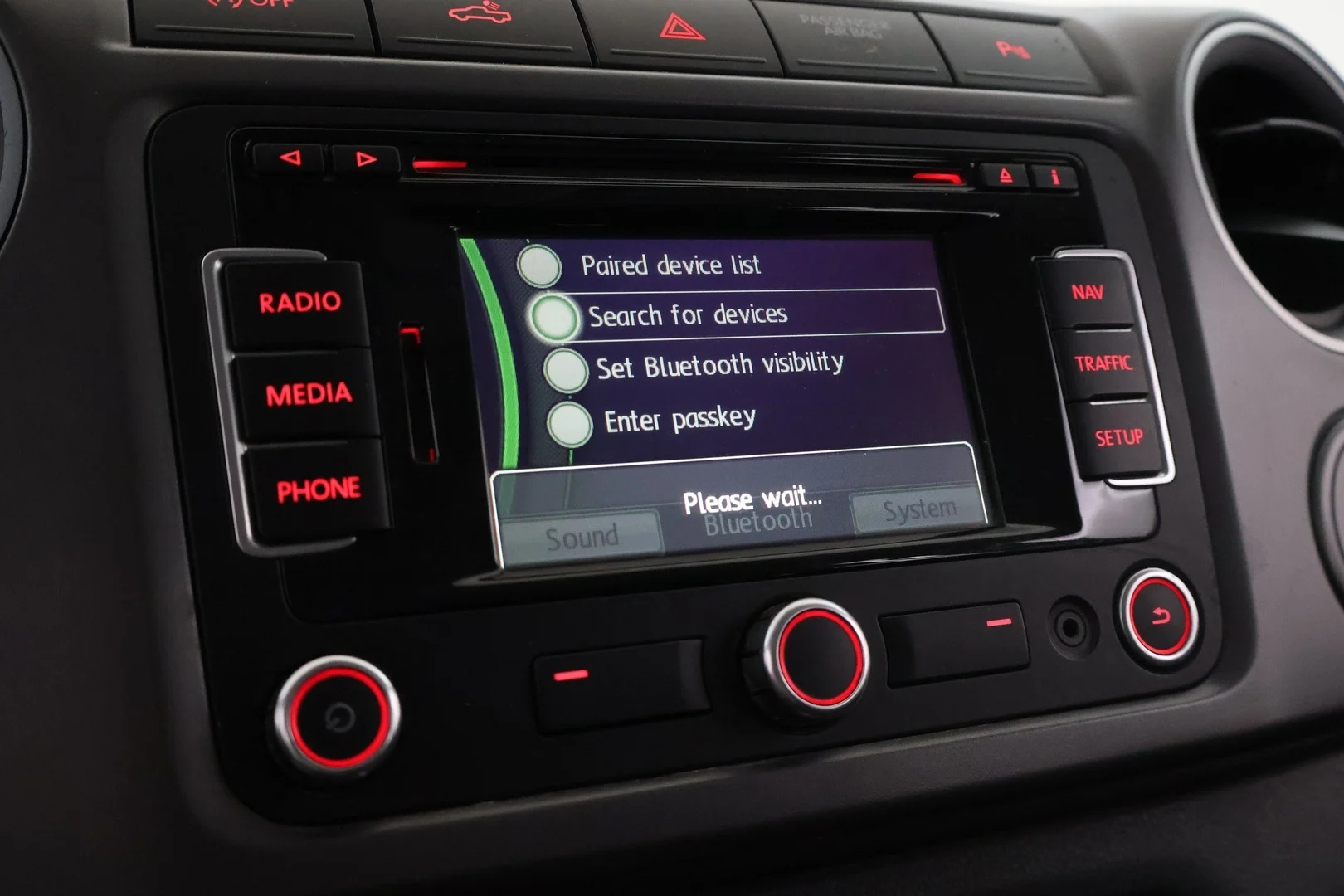 Car Image - 5347cMN4wiGOxn8dyDA4sZ