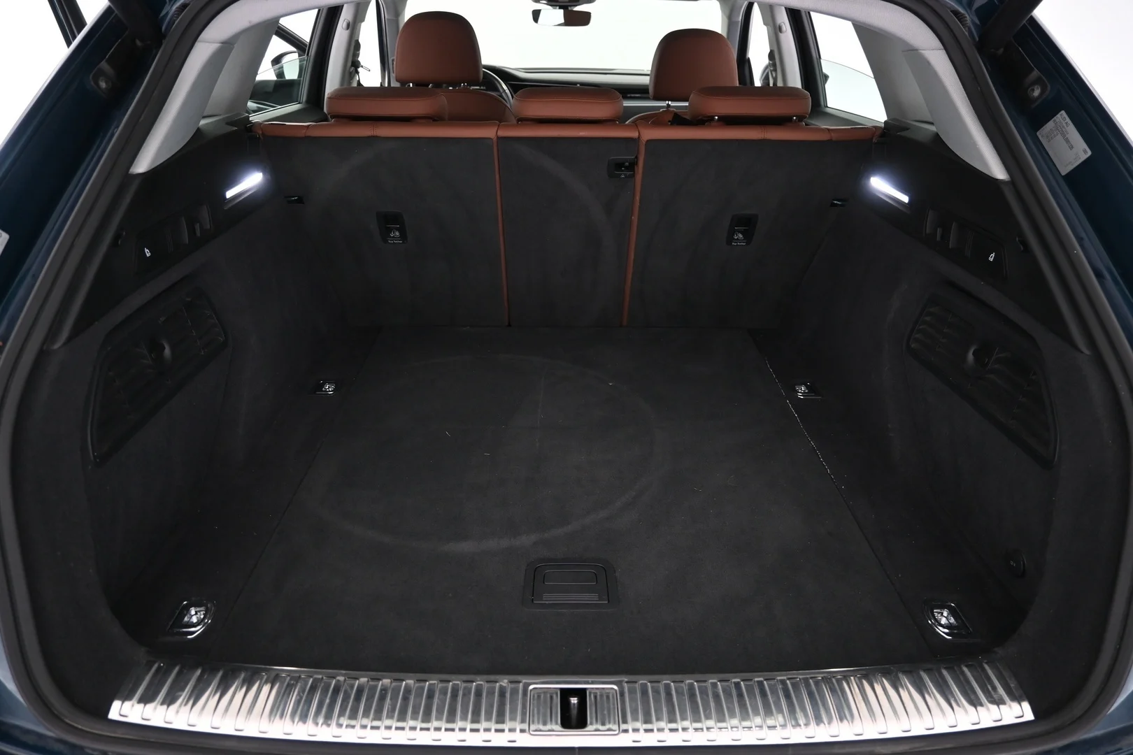 Car Image - 5Pw4DWiD9FSeRGLeyKlfOt
