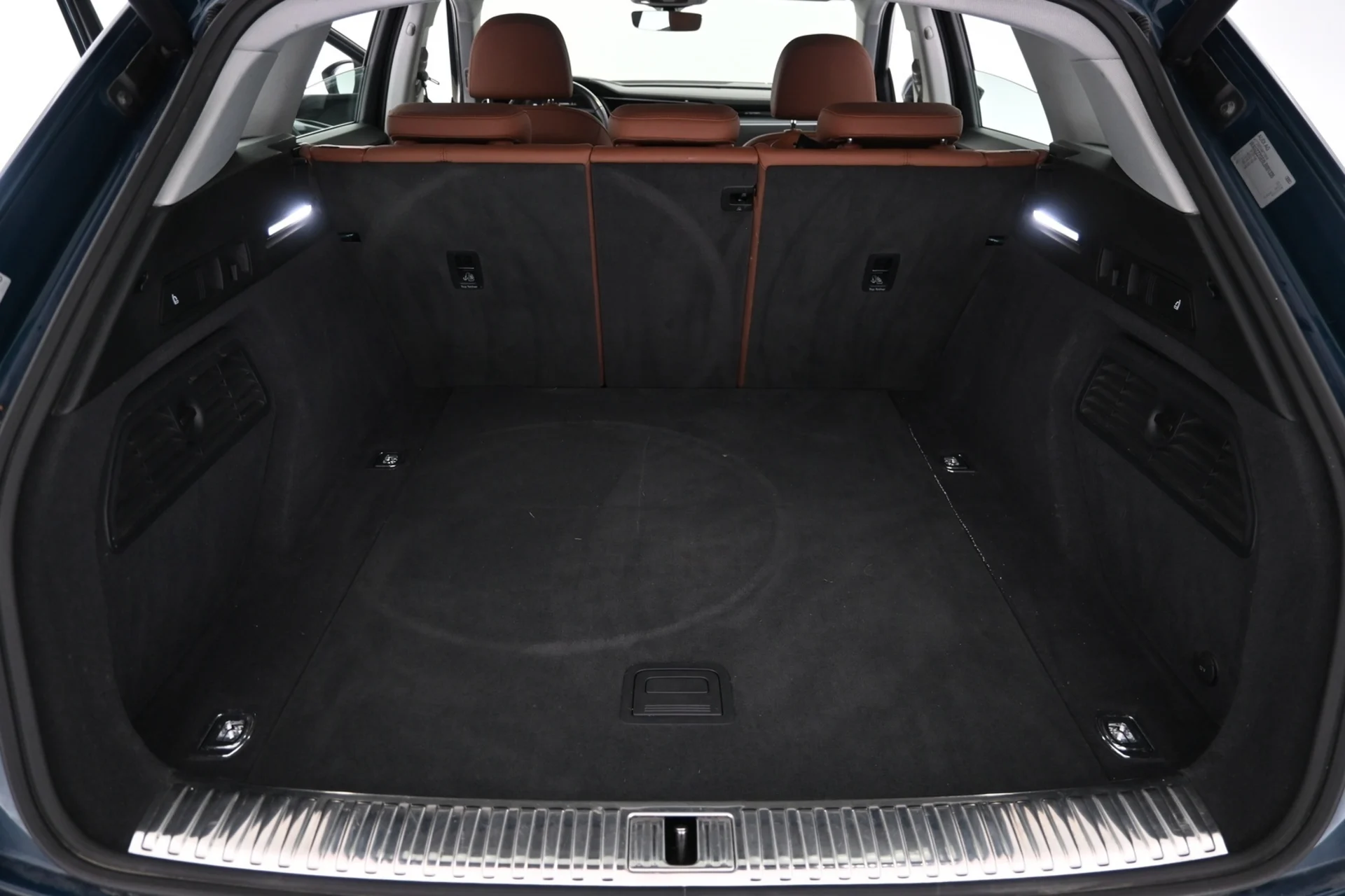 Car Image - 5Pw4DWiD9FSeRGLeyKlfOt