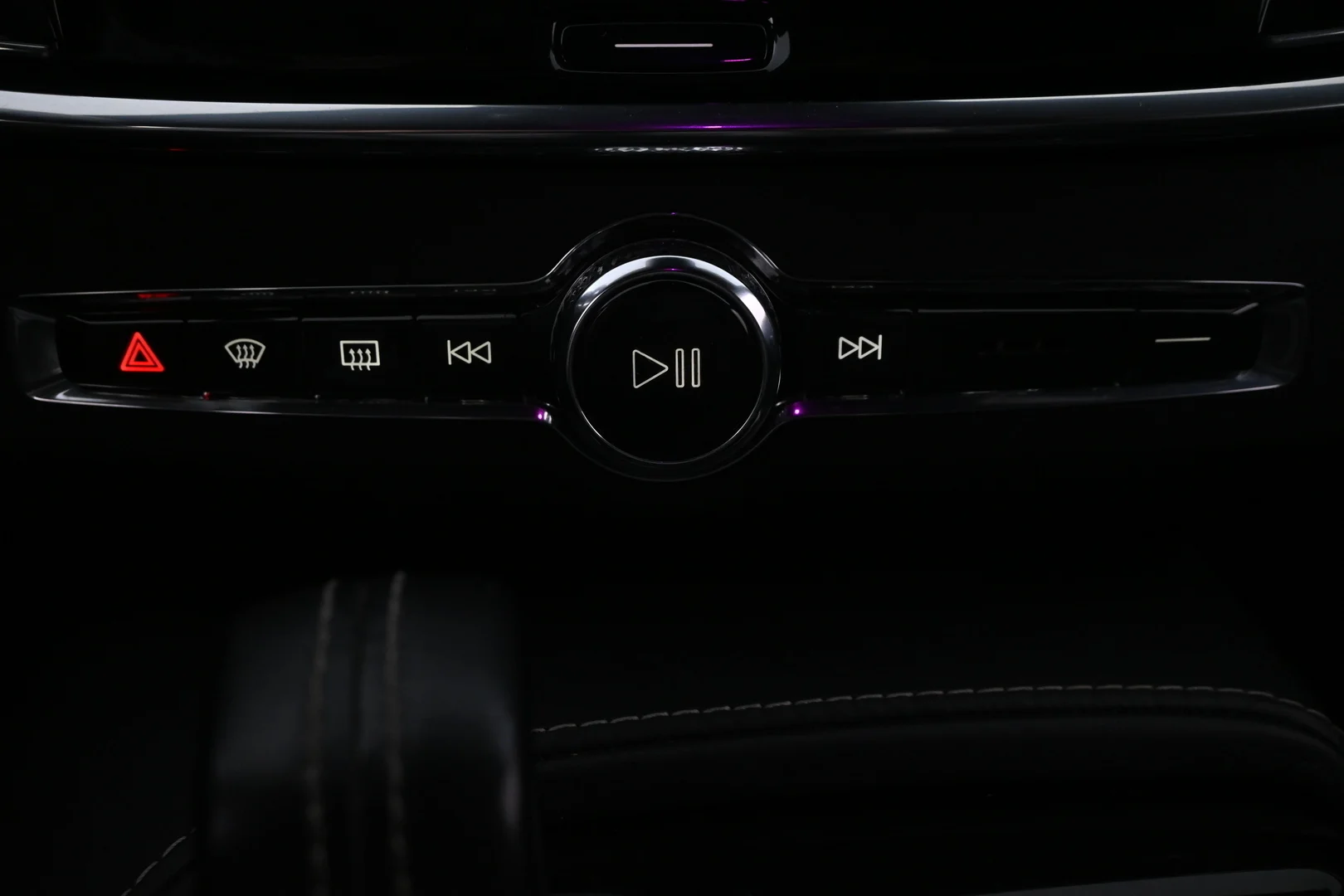 Car Image - VXsLpQpUyMLbHDi6PPhwO