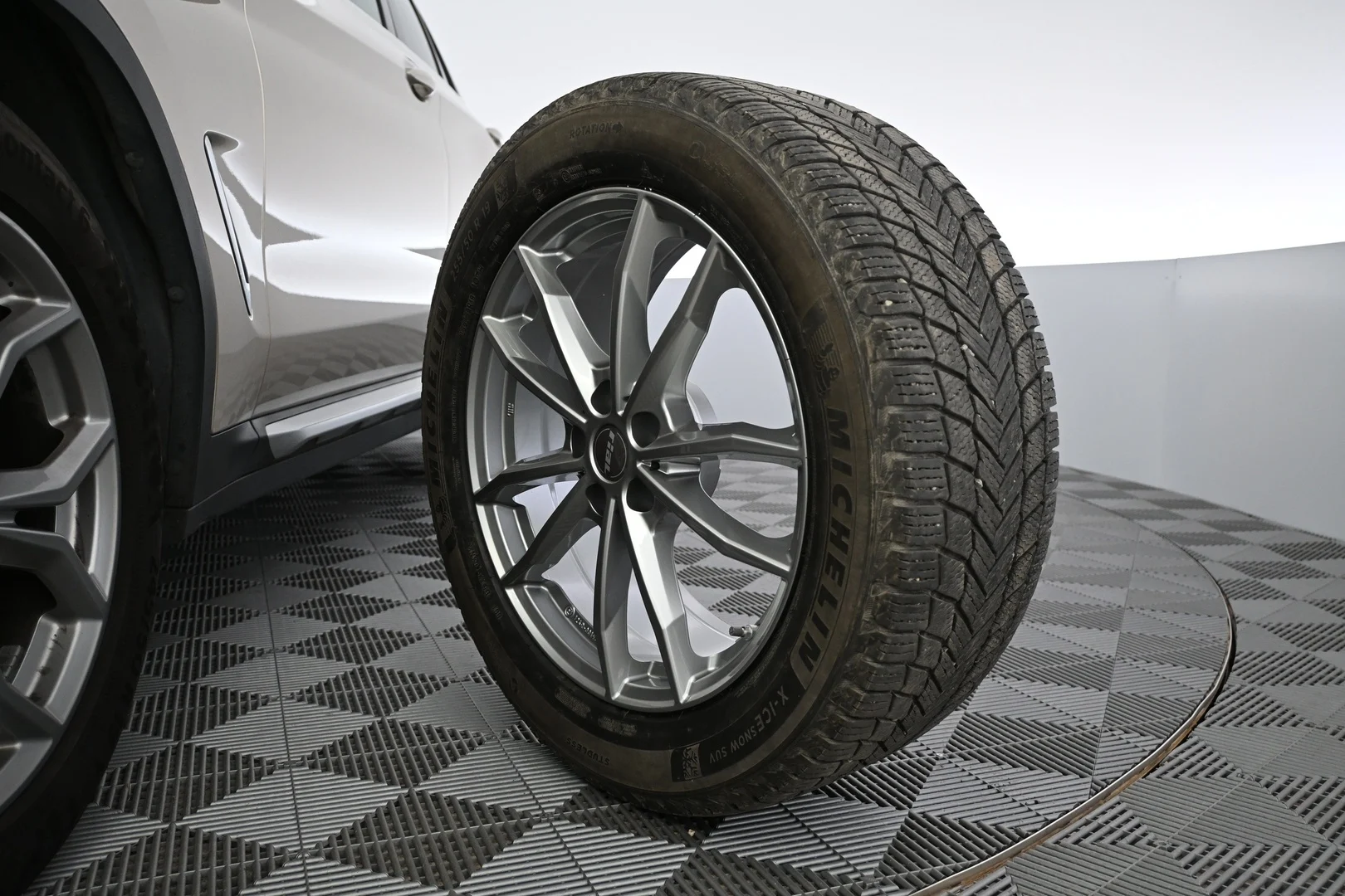 Car Image - 21cN6qAVb6c8tquVQDcqp6