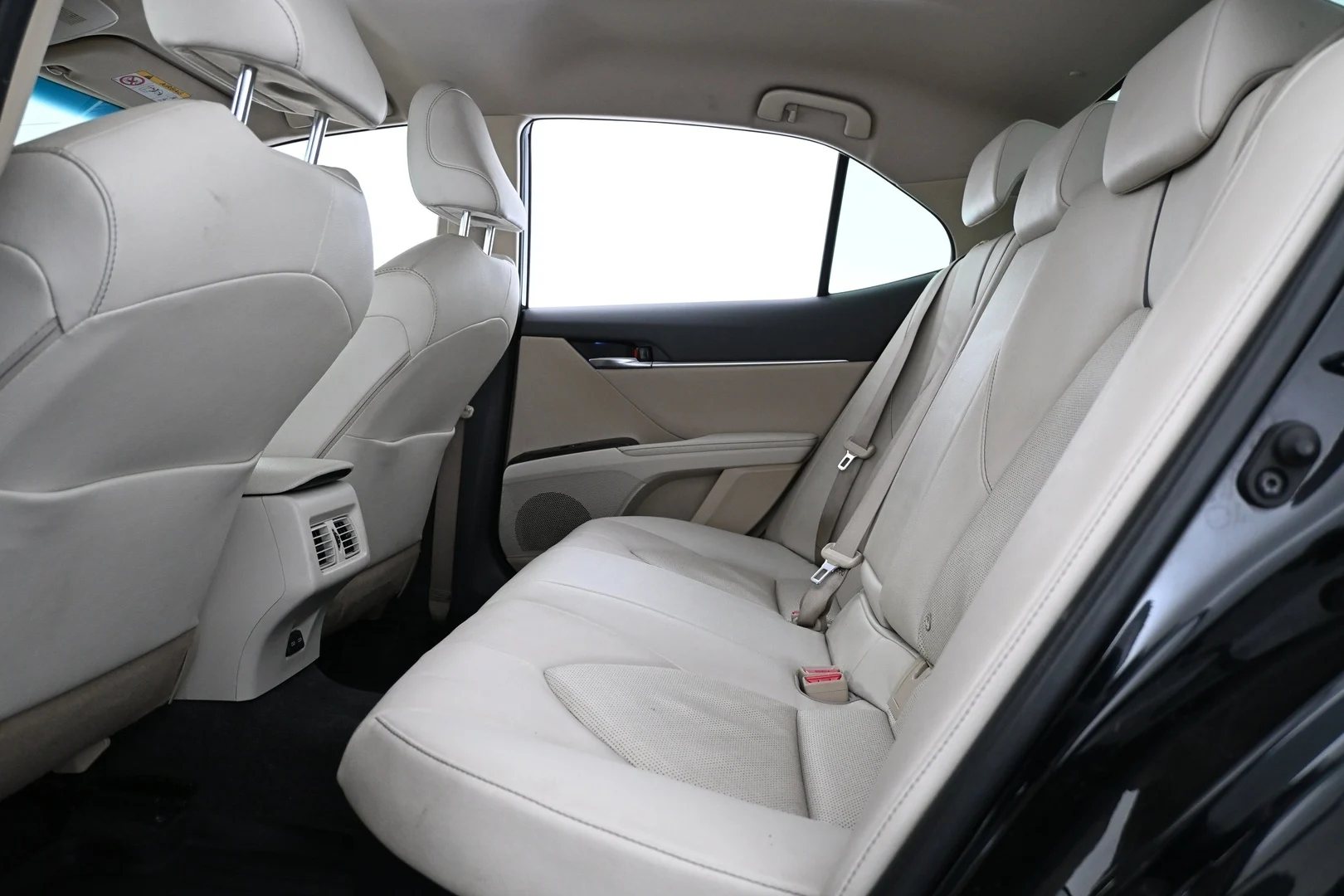 Car Image - 7sxUlBQZxiMihWrfG69N8g