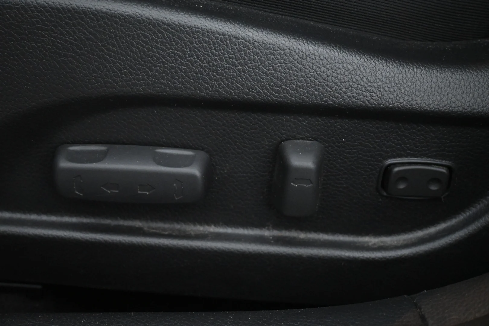 Car Image - 5vBoxhPRz9LqMsinfbBfoB