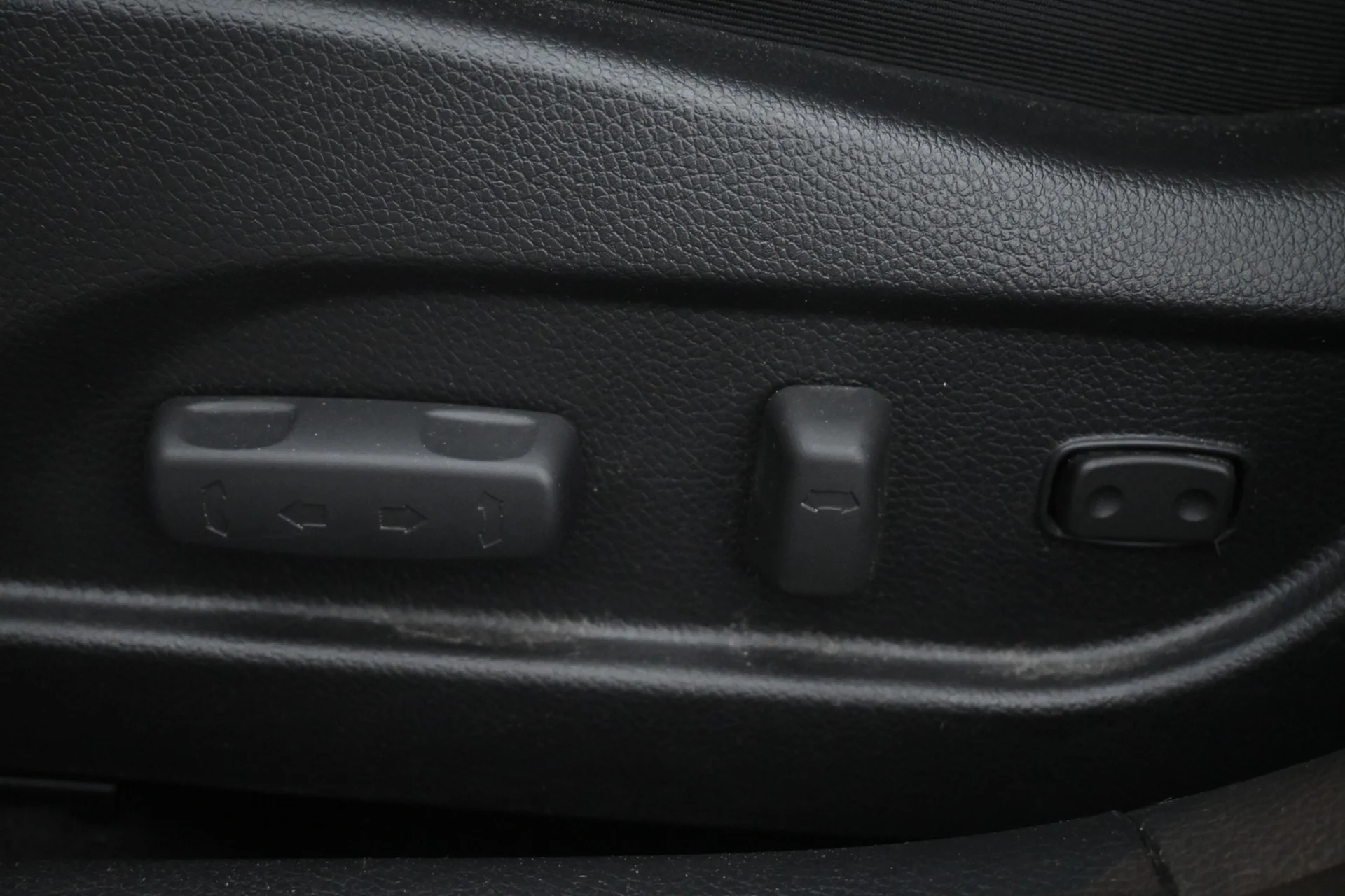 Car Image - 5vBoxhPRz9LqMsinfbBfoB