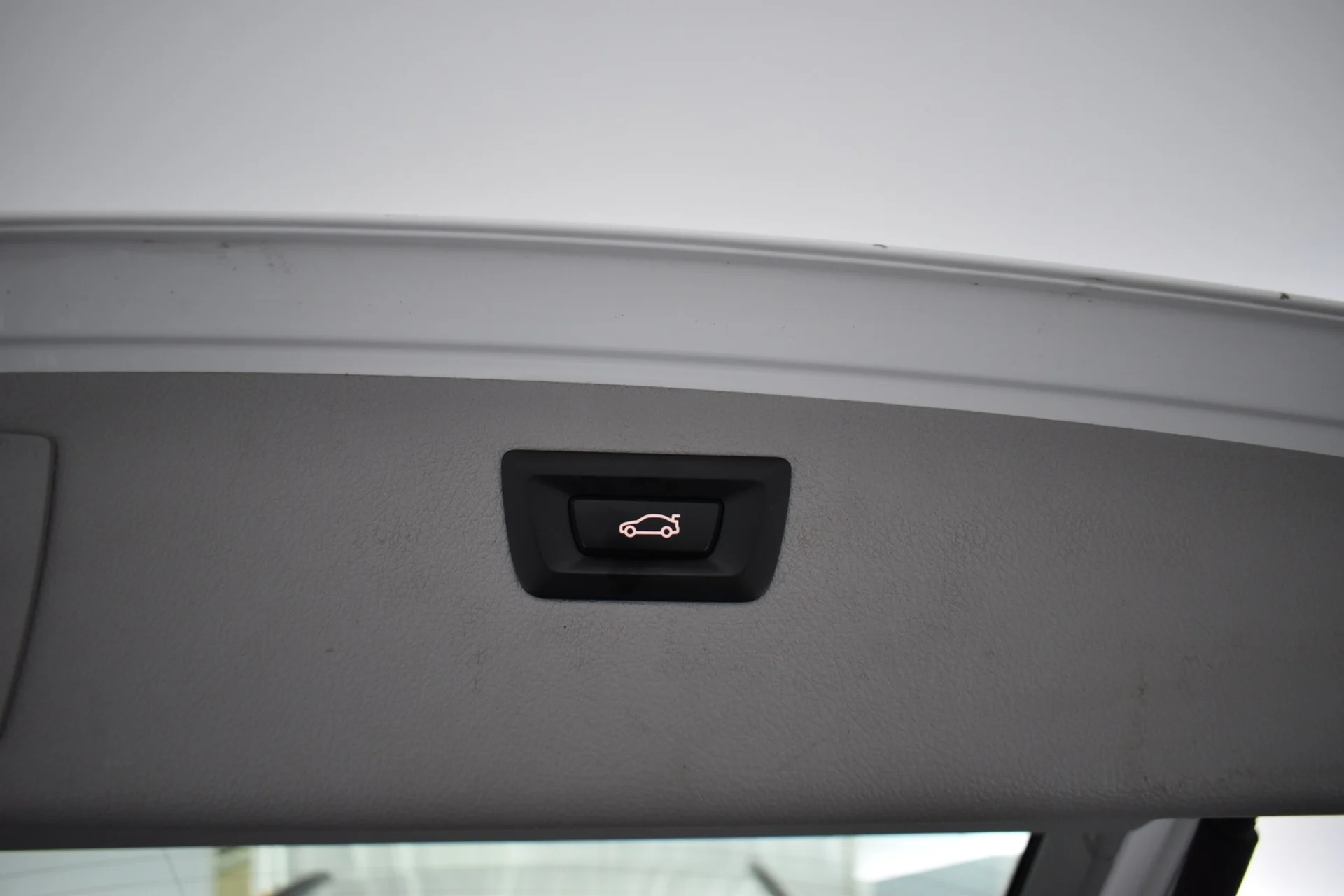 Car Image - 2lJA5xKjiqowcPIt8NggUK