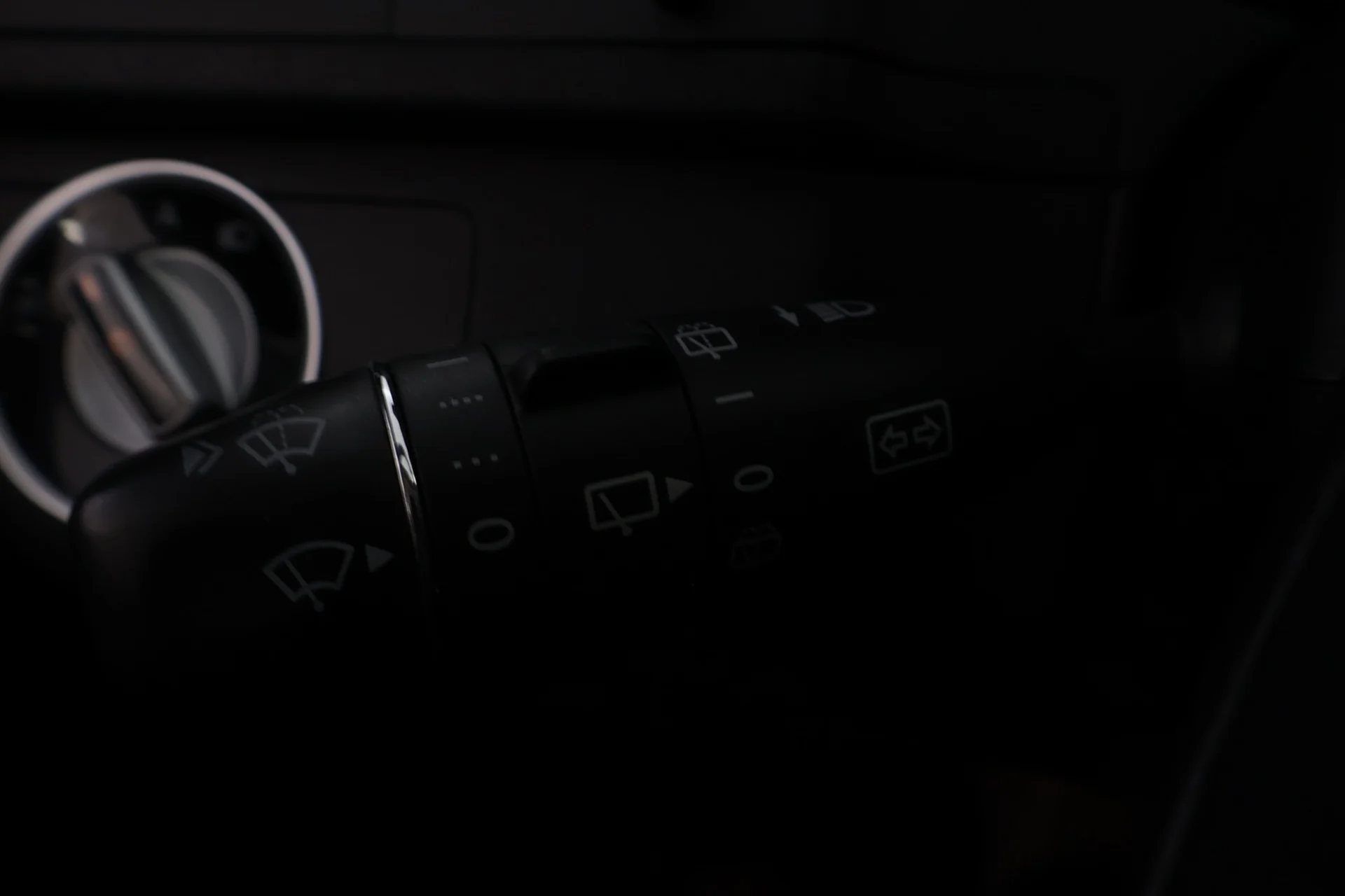 Car Image - SMsHdqU7bju599gQTtjmp