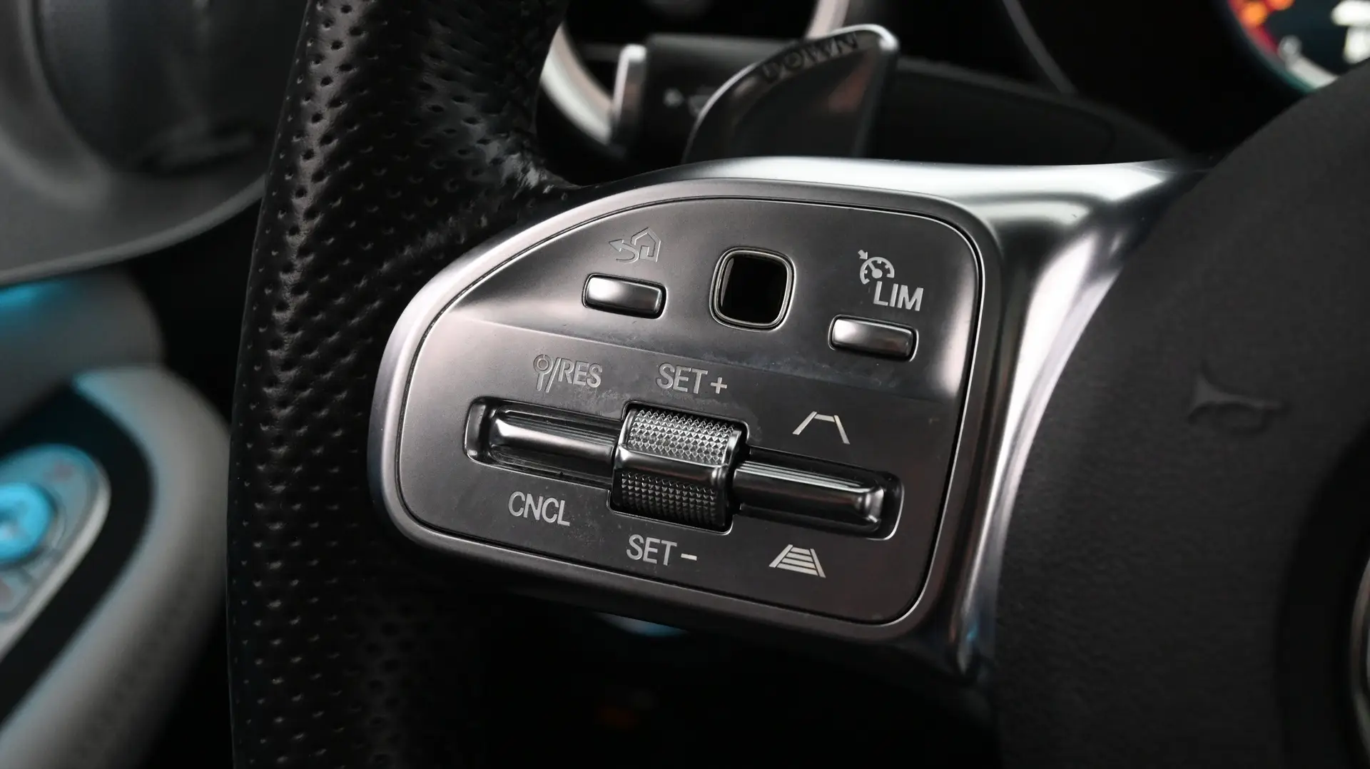 Car Image - 2g3jLw1bEmpqw024JCjp1U
