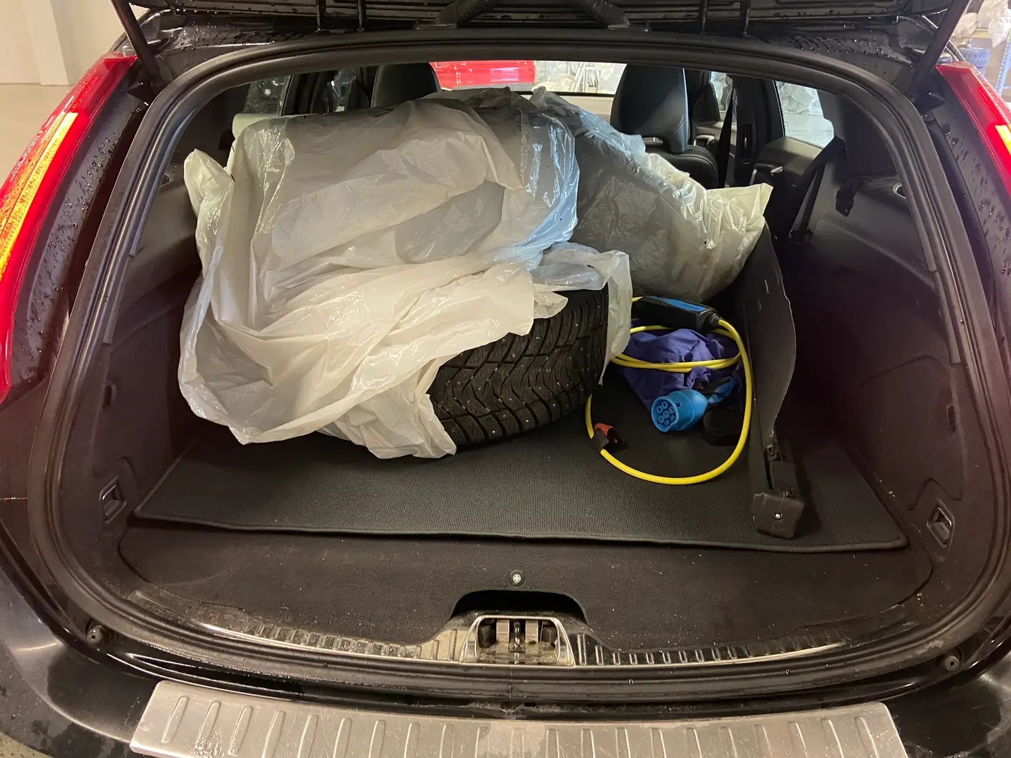 Car Image - 4Xqn8YR3ZAAyZ31wRZu5Qv