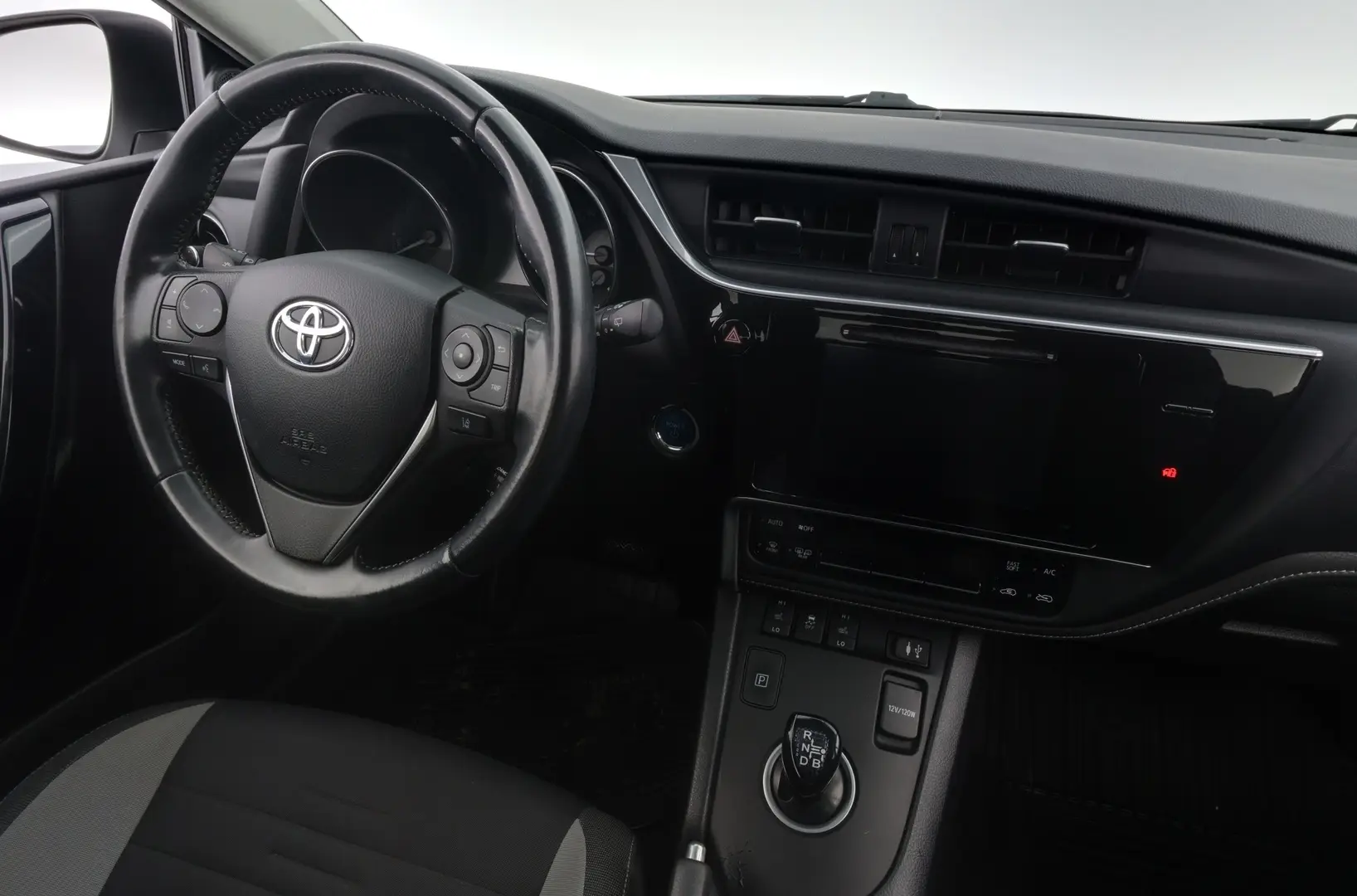 Car Image - 6WVSG3e99UhOYJ8idpoFnw