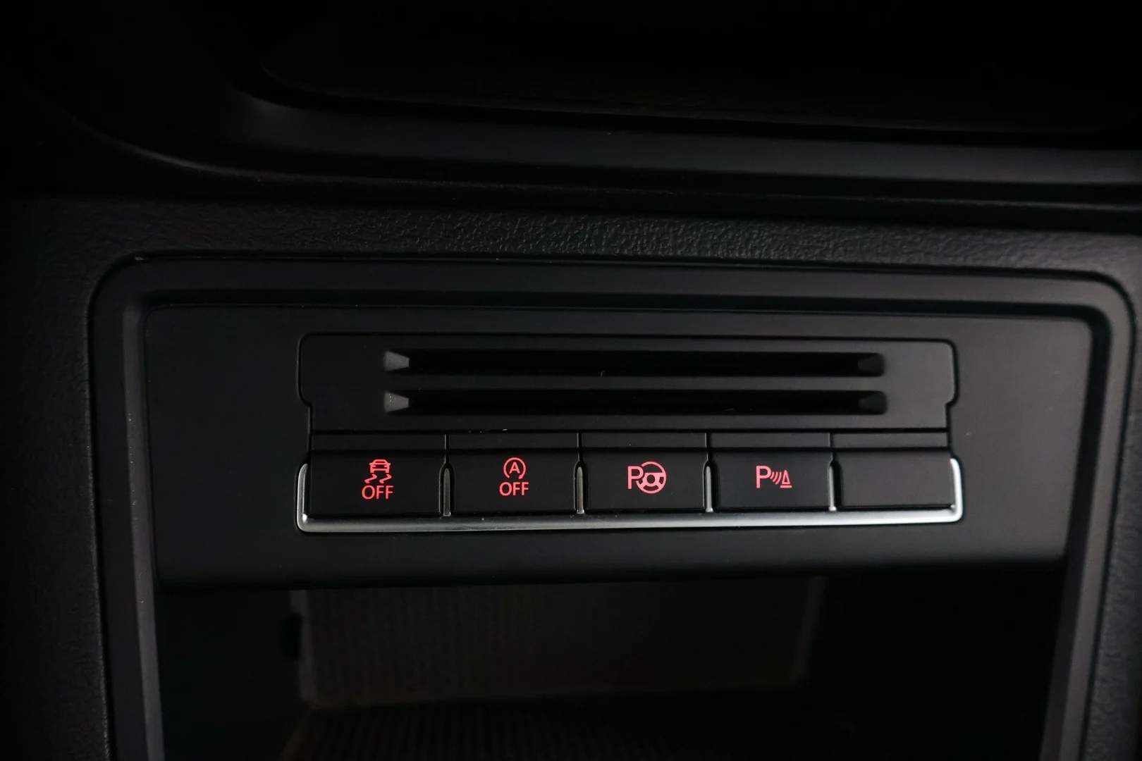 Car Image - 309mnchTk2vuSPaSA9E93