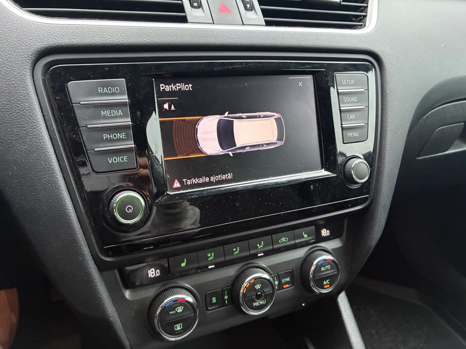 Car Image - 7mcxJ9XxqjRHrLxQGRjItB