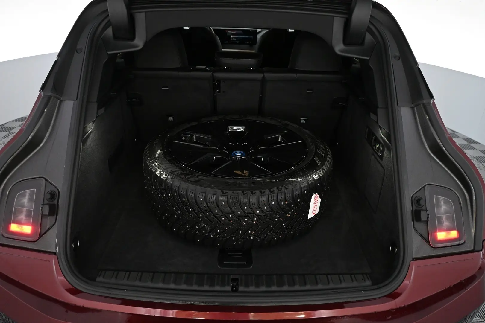Car Image - 4OgSVNGUK6570mB9iSJx8p