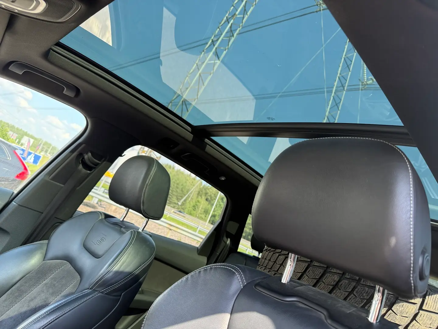 Car Image - 4Gi34Ug9mX32X2J4J4qWoF