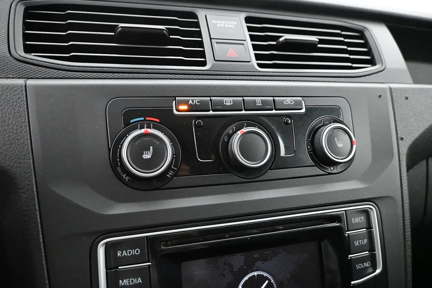 Car Image - 1izUubGnMYMeHsAV8B0A9J