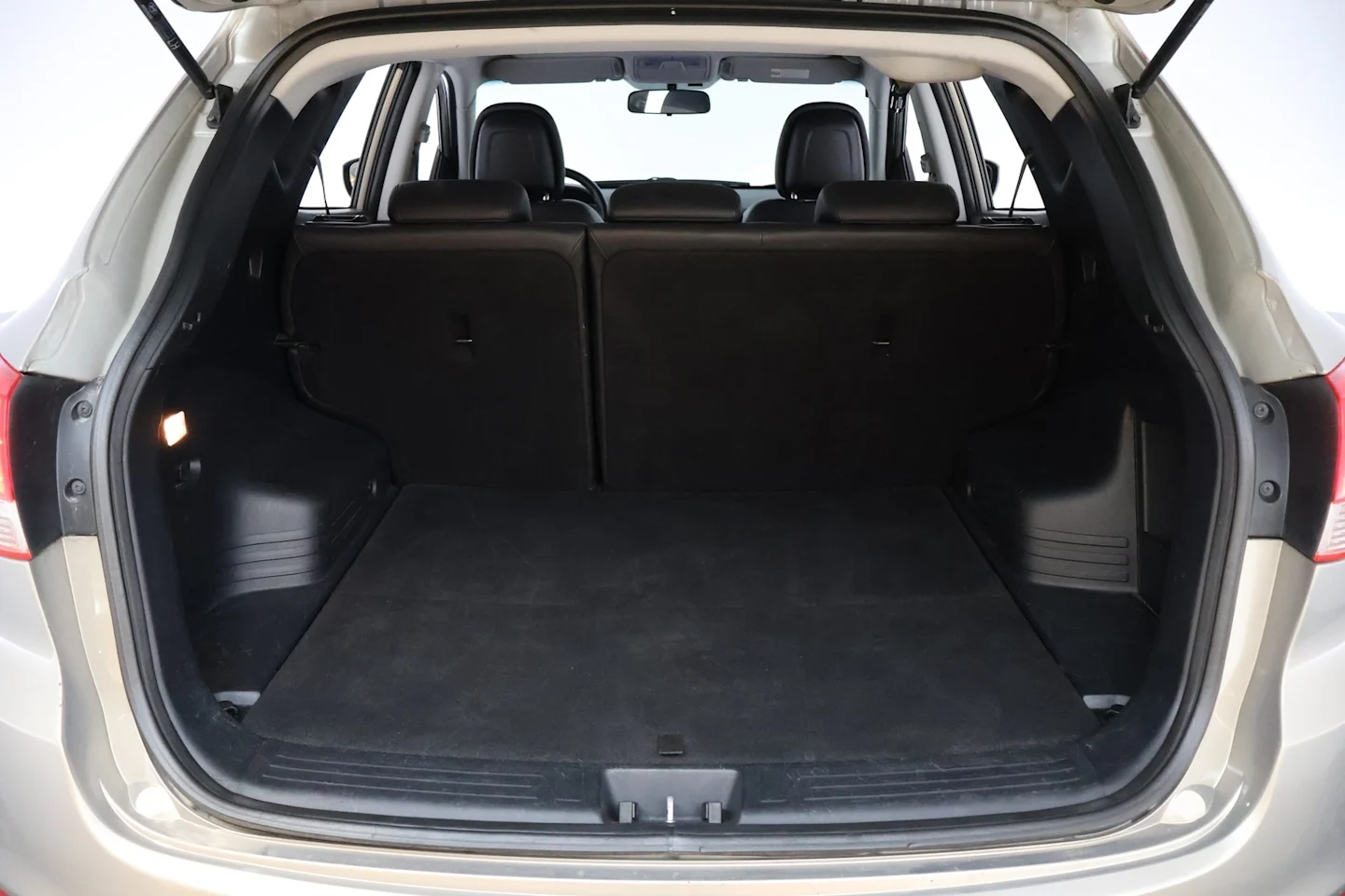 Car Image - 16QUKA8XfvrEdqsiJTGS4D