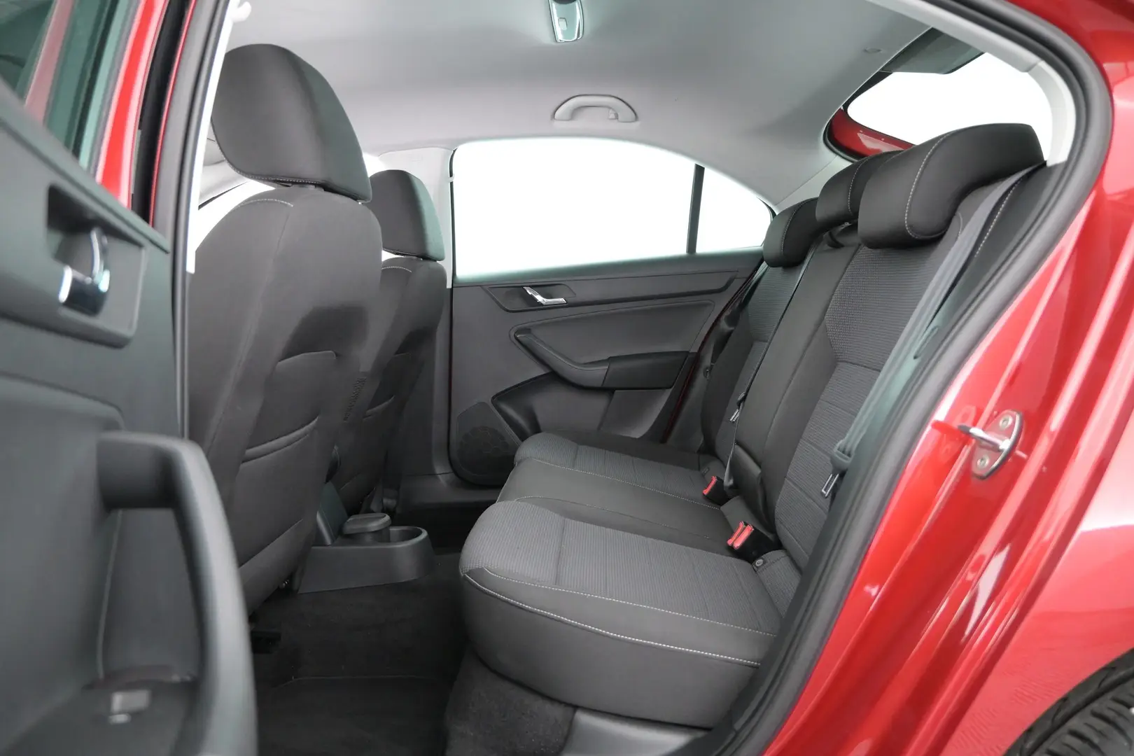 Car Image - 6LhUuIkGS9igl9SikBV3HS