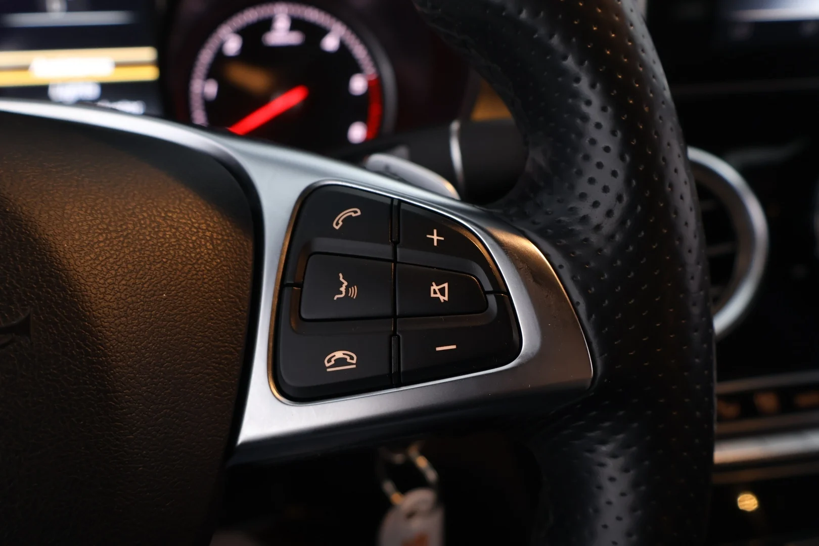 Car Image - RLCnEQRn3Cz2TgY39MSnq