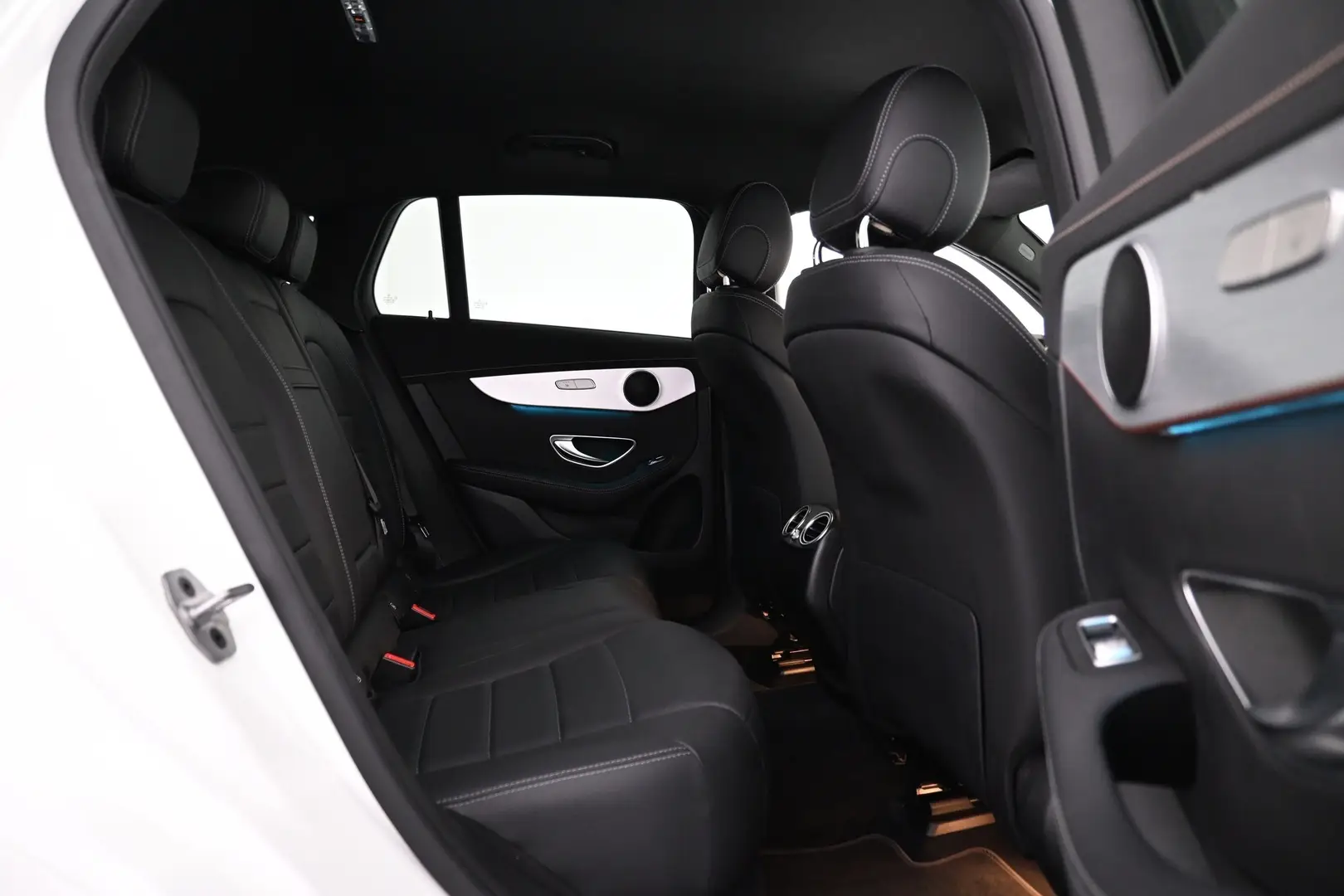 Car Image - 4DHlgq4SXWcHUtJobkZqmD