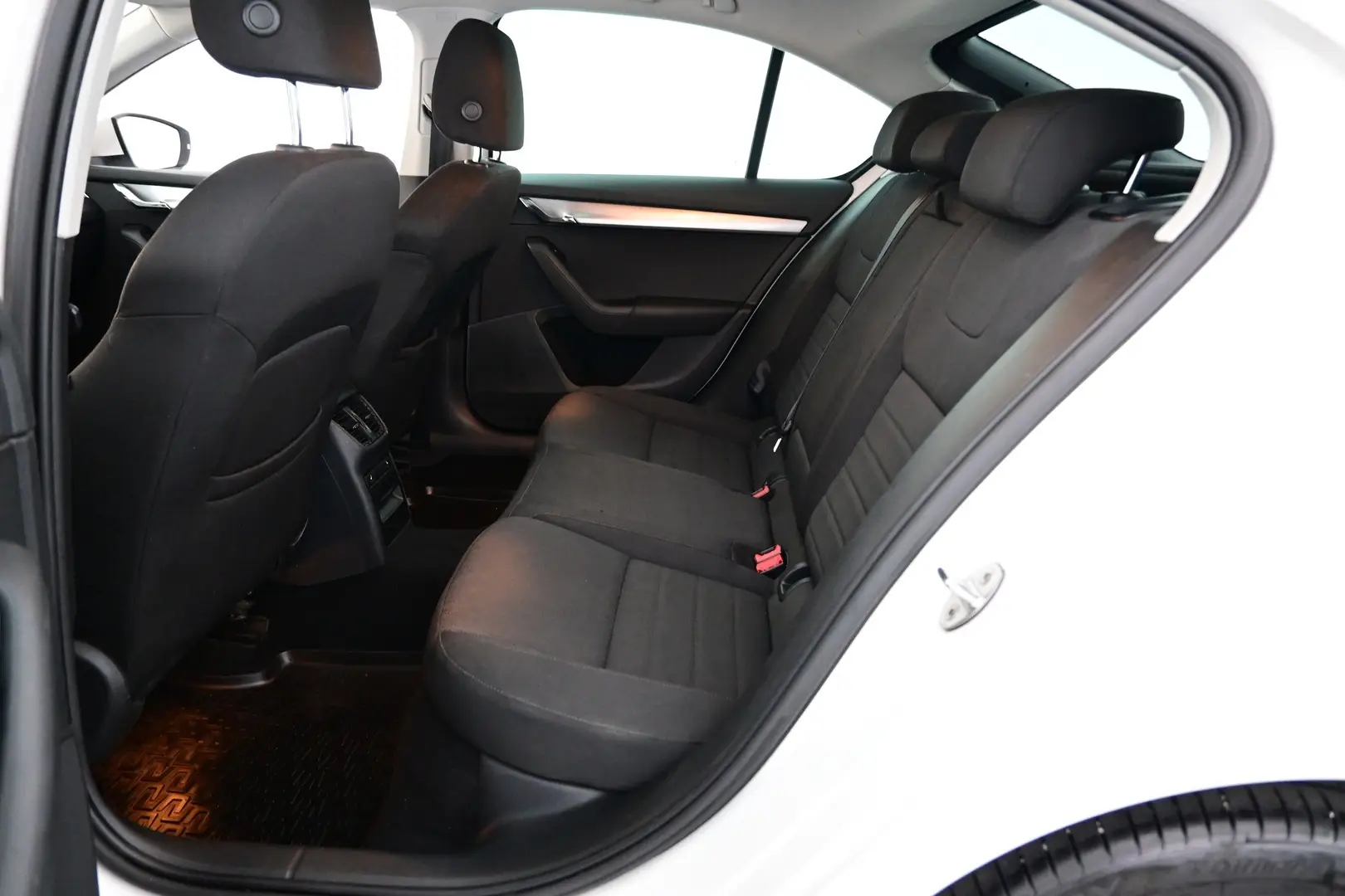 Car Image - 31hP0L60enJQC4N0lbsss6