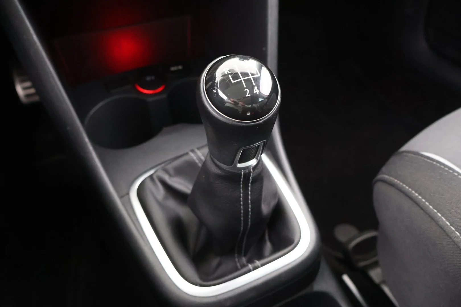 Car Image - 3Ddq0sScoj50yTz10Vwi2Y