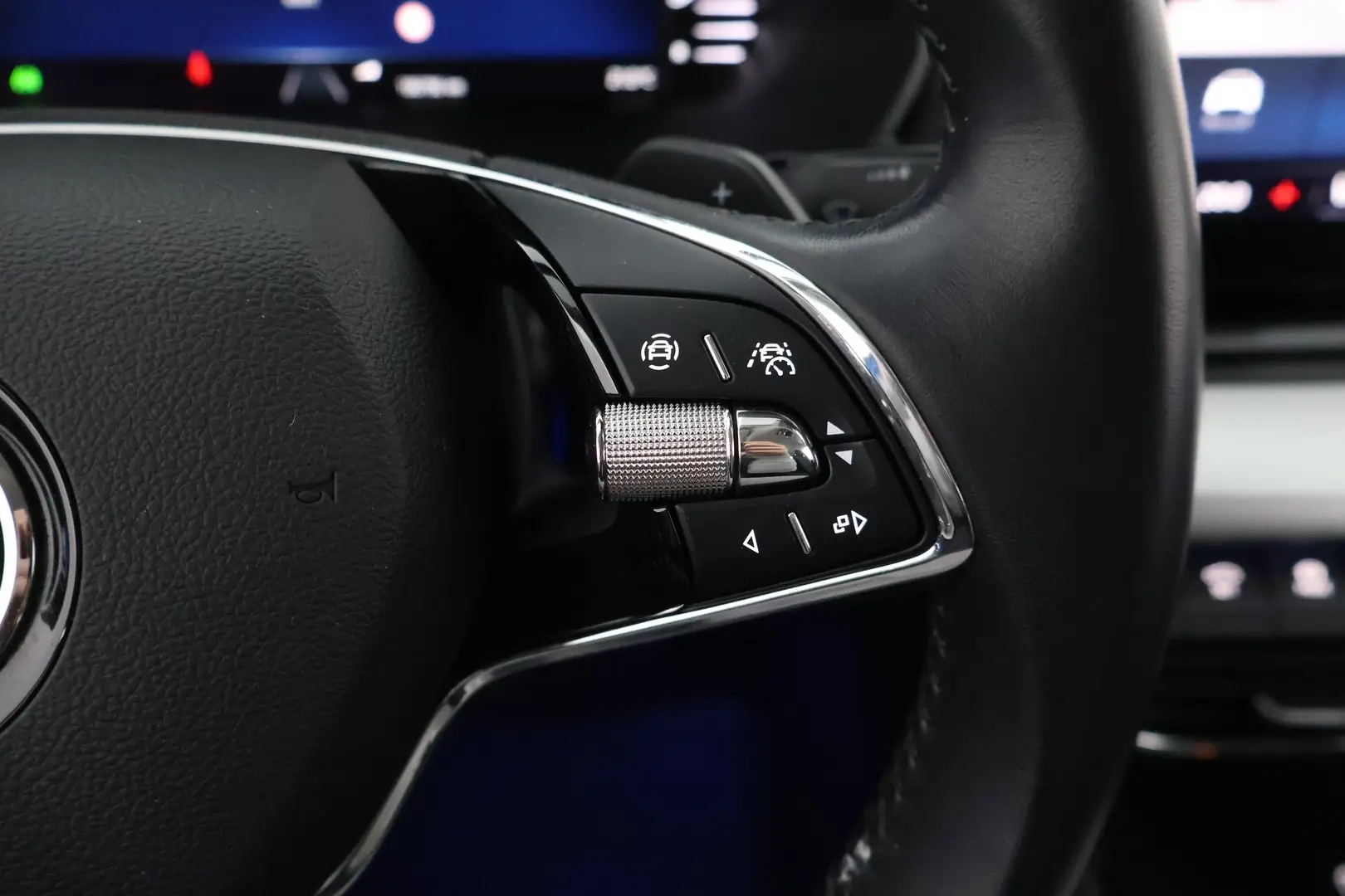 Car Image - 3glcVwAlarWvT33ixx13Nn